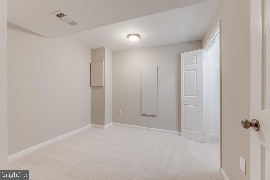 BURKE VILLAGE - Residential