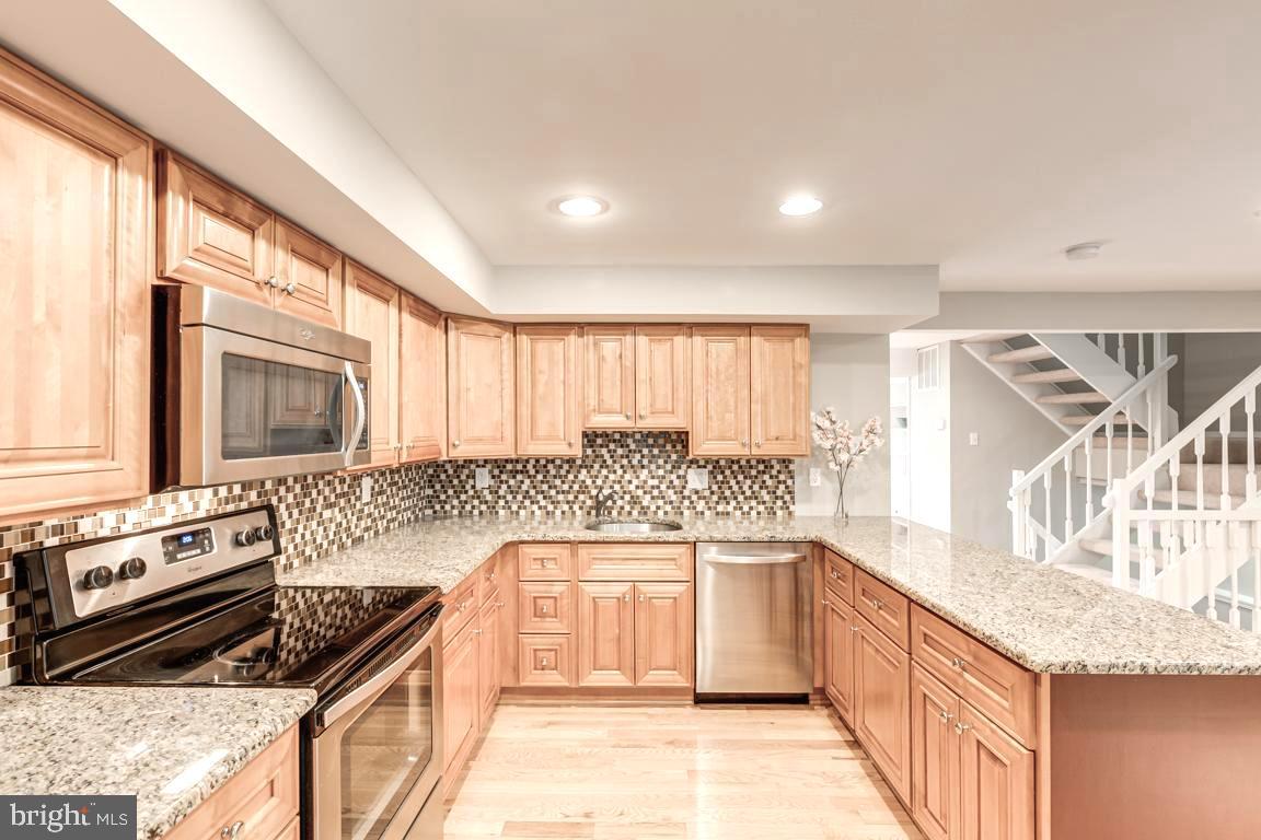 BURKE VILLAGE - Residential