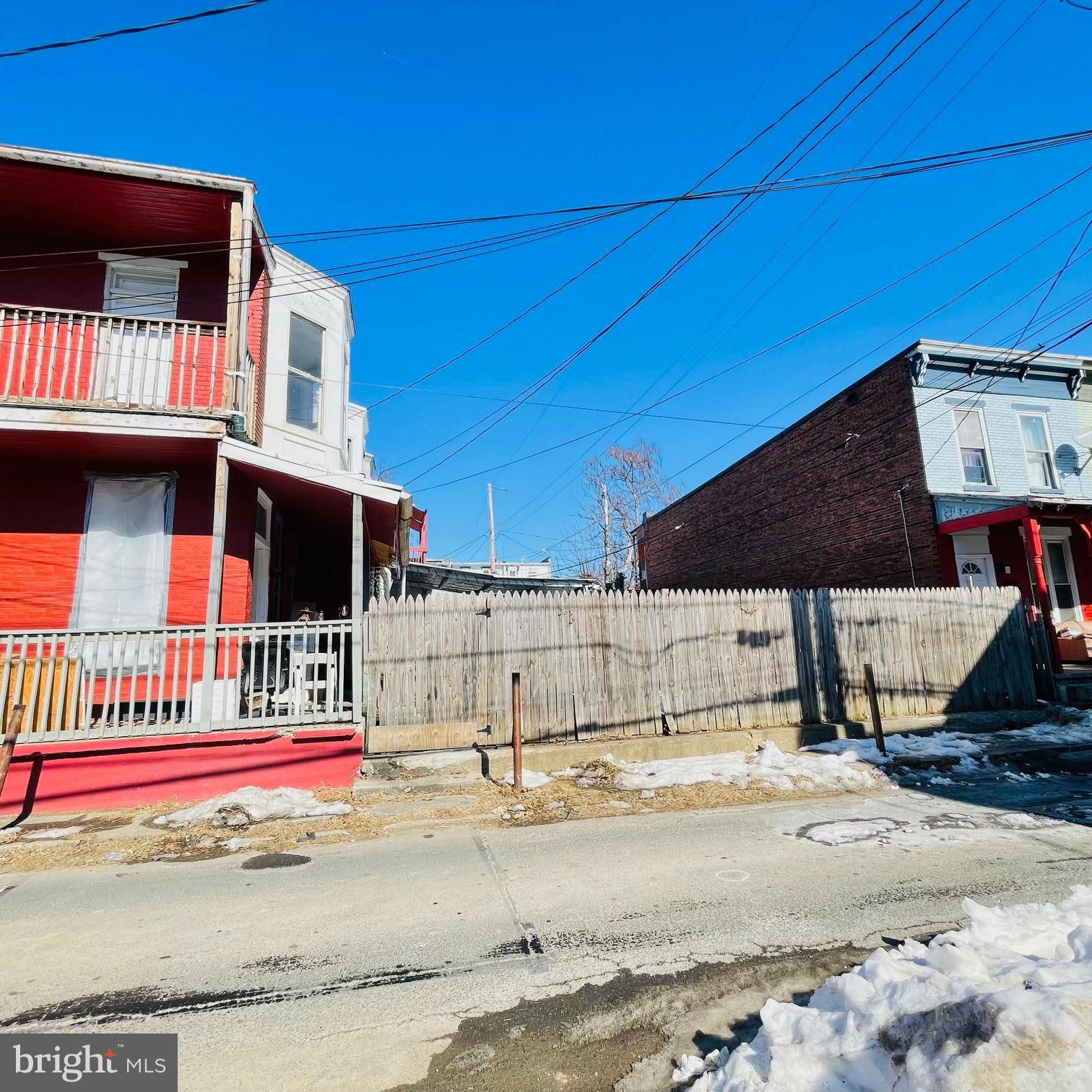 DAUPHIN COUNTY - Residential Income