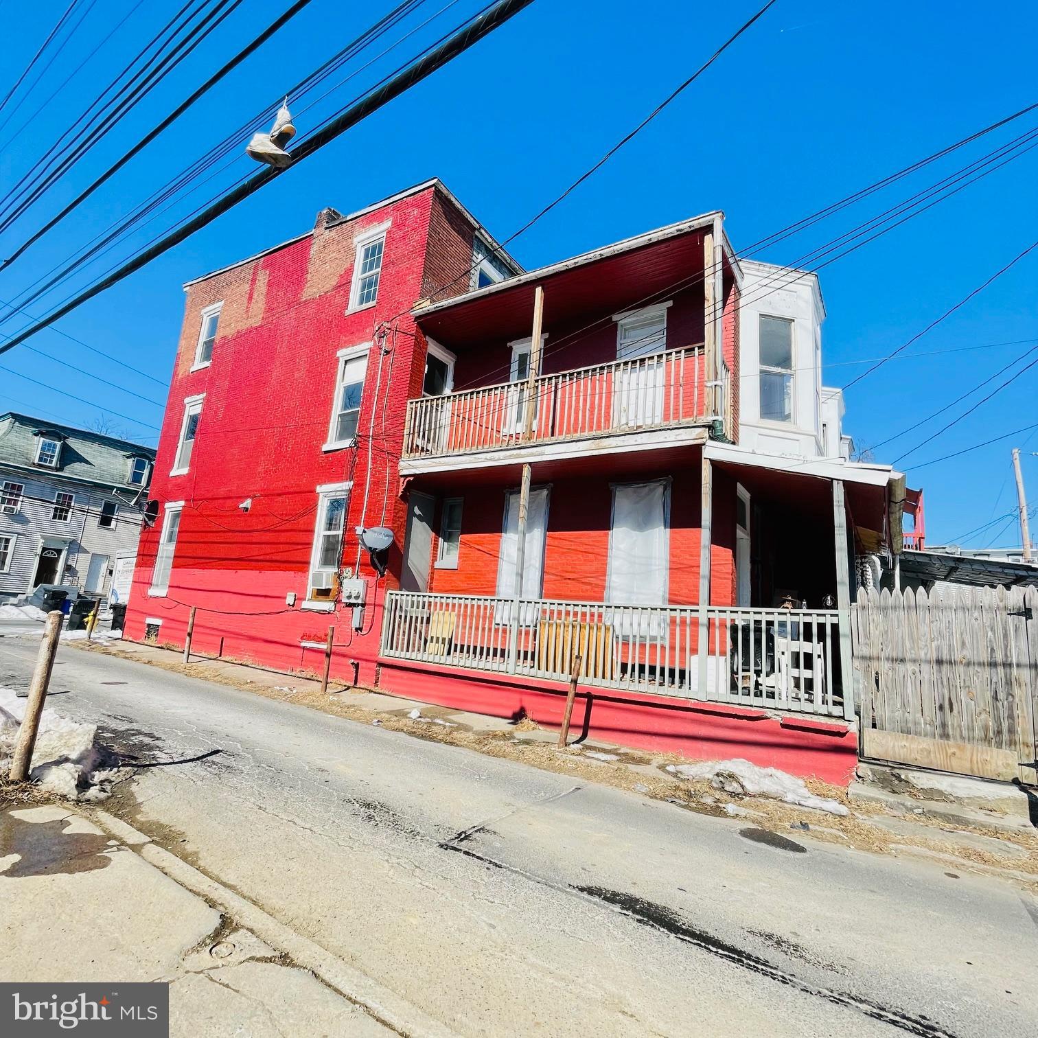 DAUPHIN COUNTY - Residential Income