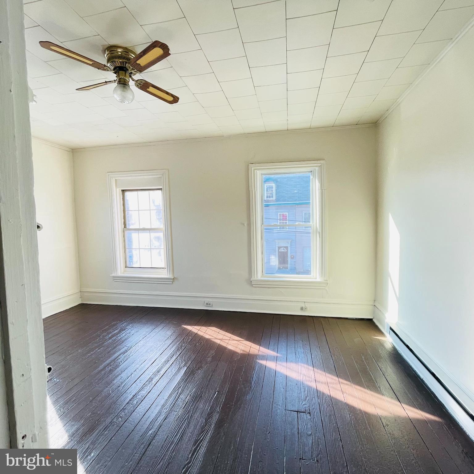 DAUPHIN COUNTY - Residential Income