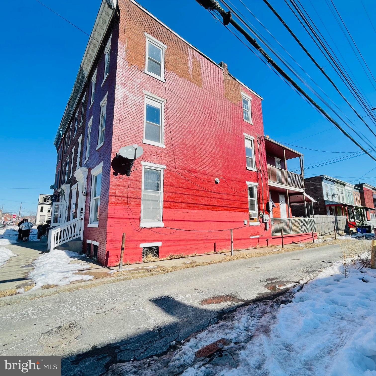 DAUPHIN COUNTY - Residential Income