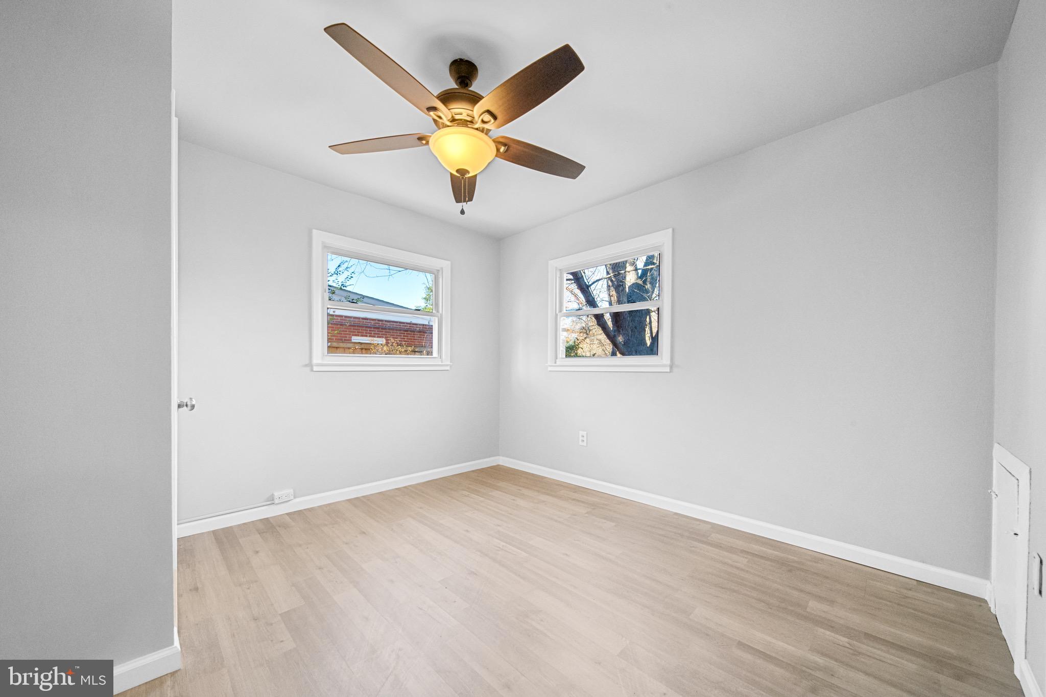 MANASSAS PARK - Residential