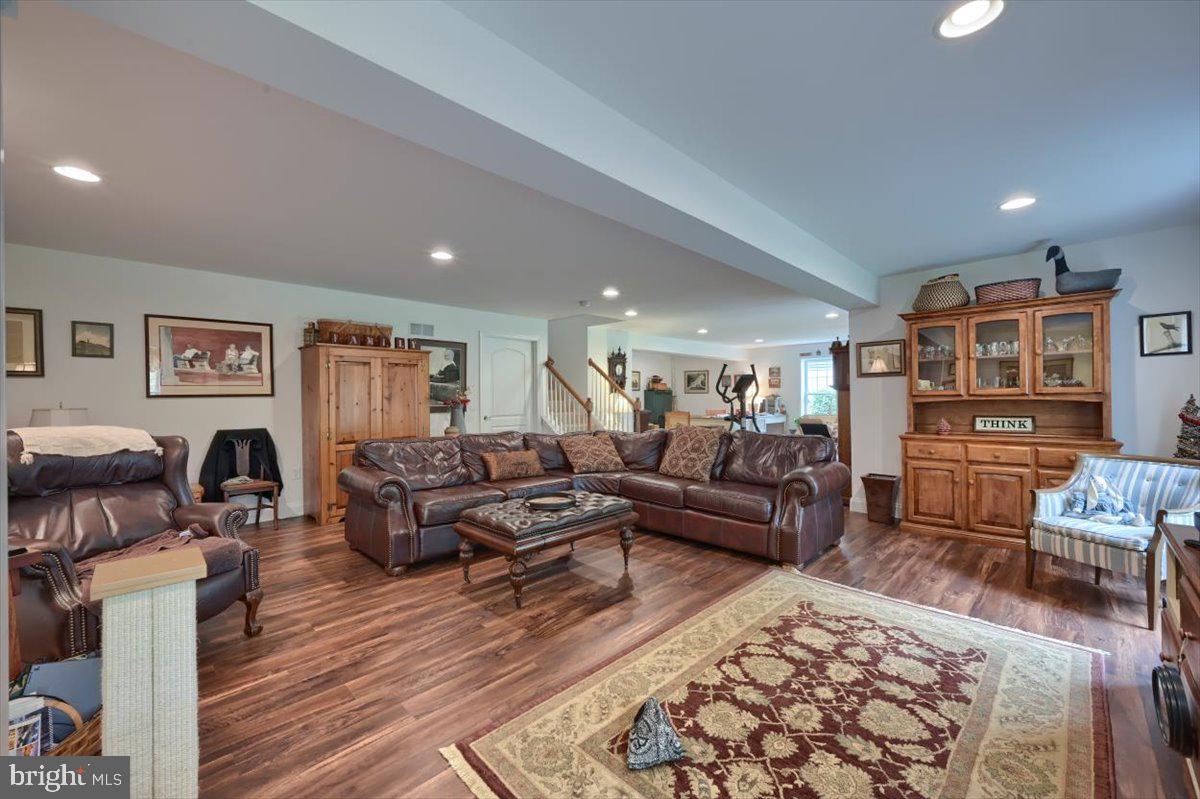 ALDEN PLACE - Residential