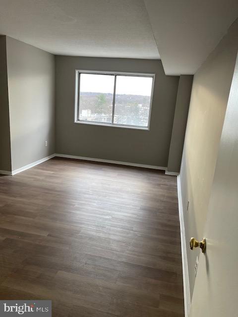 PRESIDENTIAL TOWERS - Residential