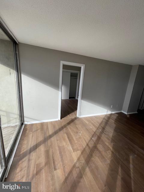 PRESIDENTIAL TOWERS - Residential