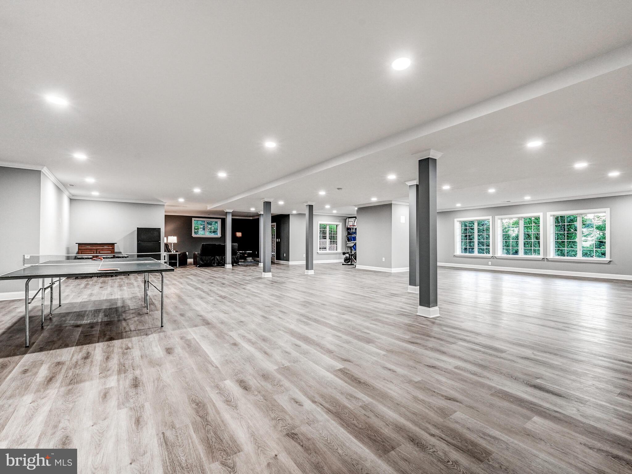 NICHOLSONS MANOR - Residential