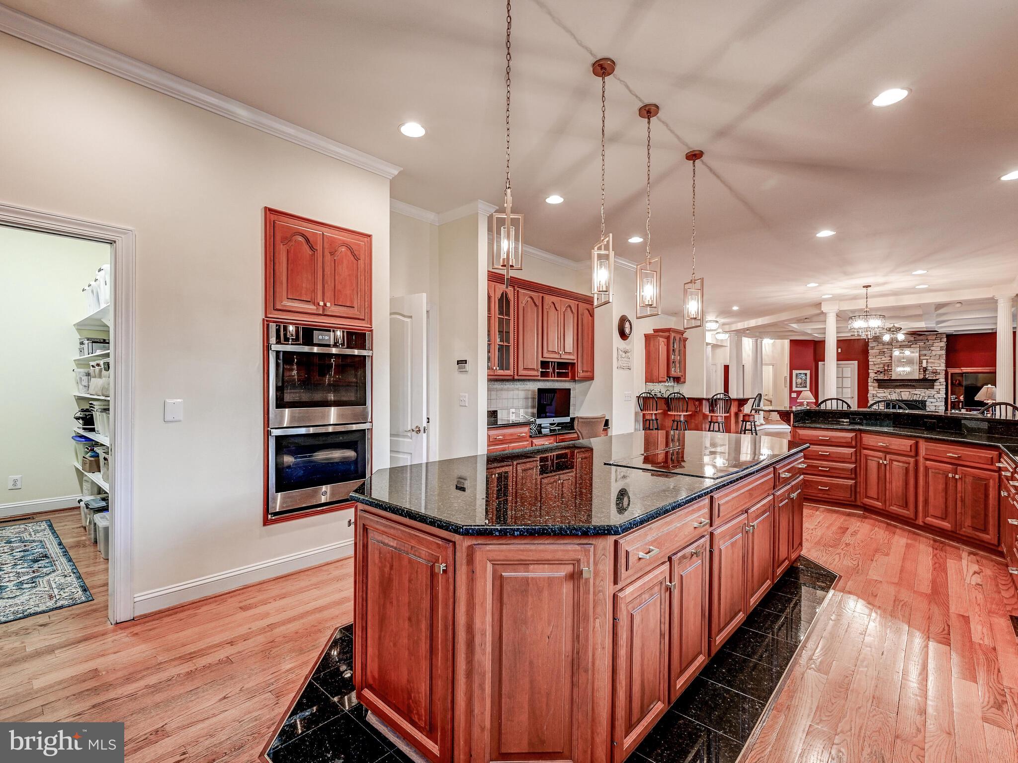 NICHOLSONS MANOR - Residential