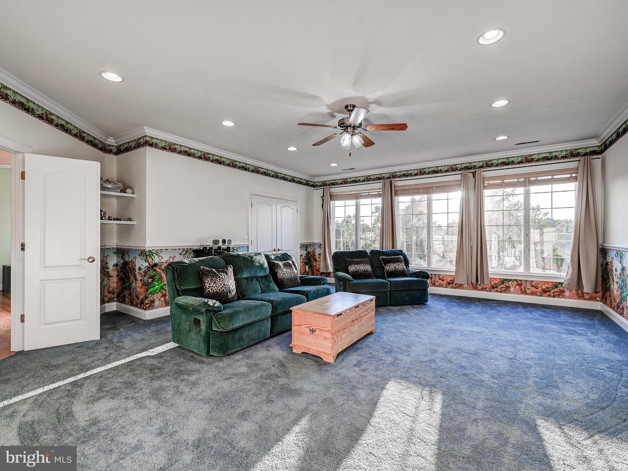 NICHOLSONS MANOR - Residential