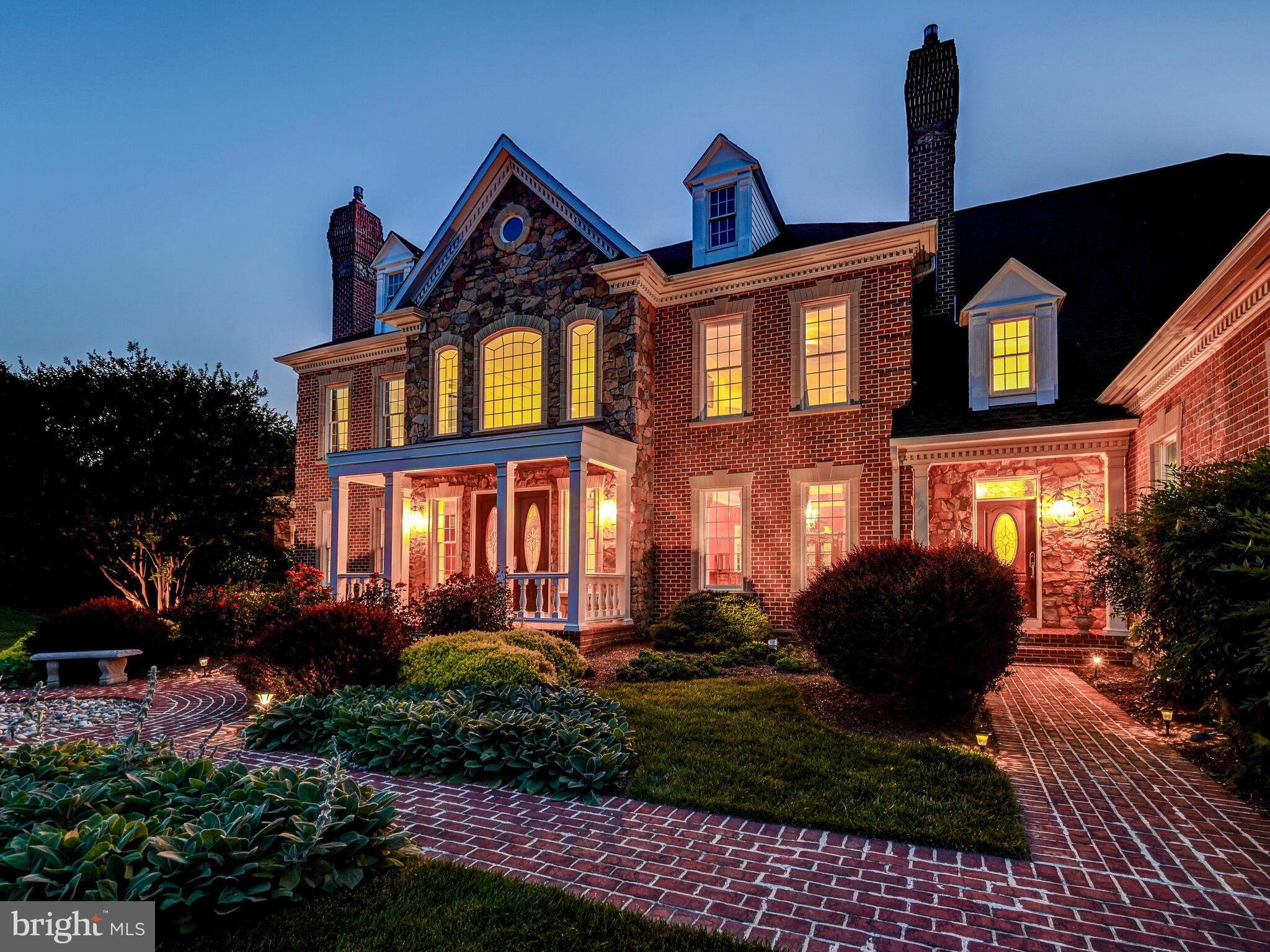 NICHOLSONS MANOR - Residential