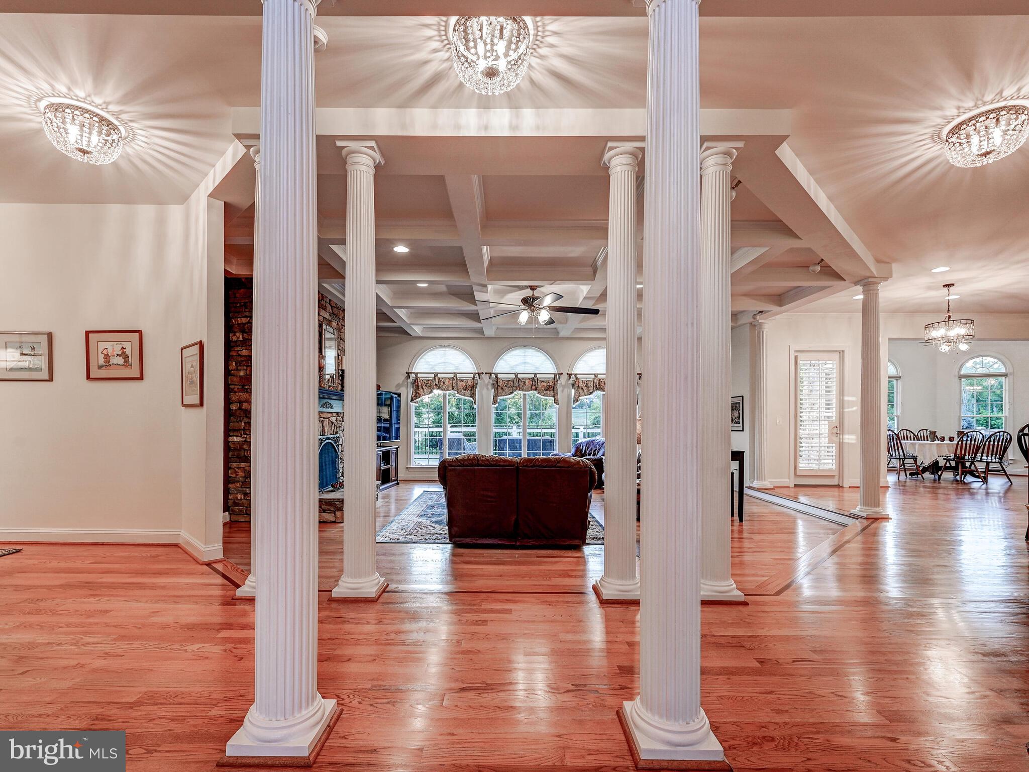 NICHOLSONS MANOR - Residential