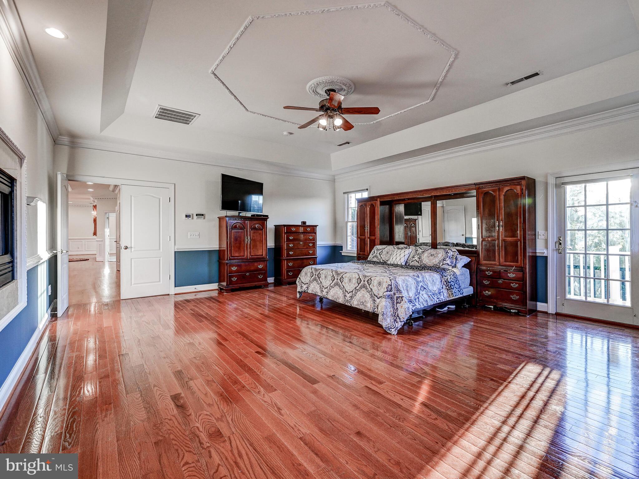 NICHOLSONS MANOR - Residential