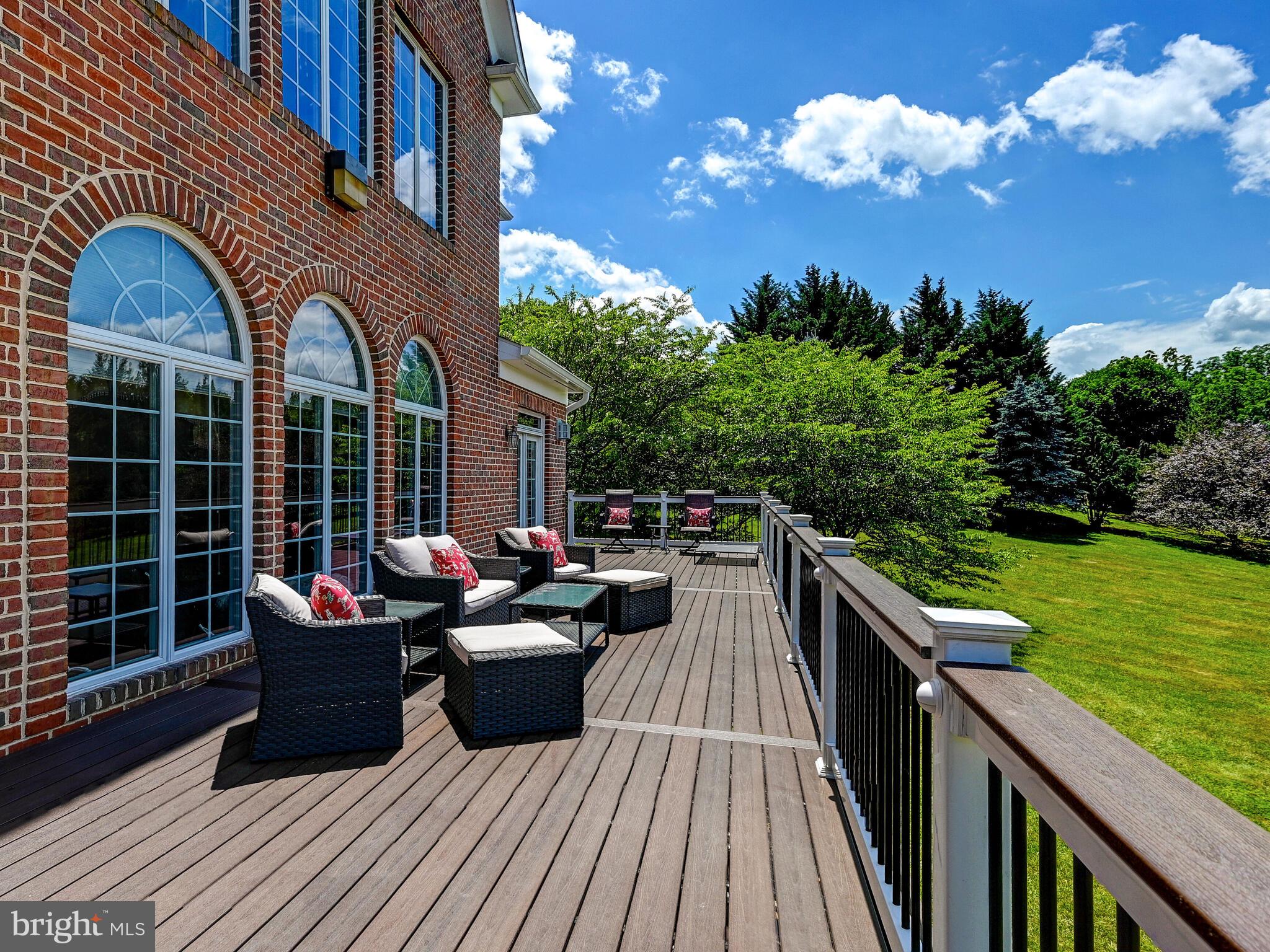 NICHOLSONS MANOR - Residential