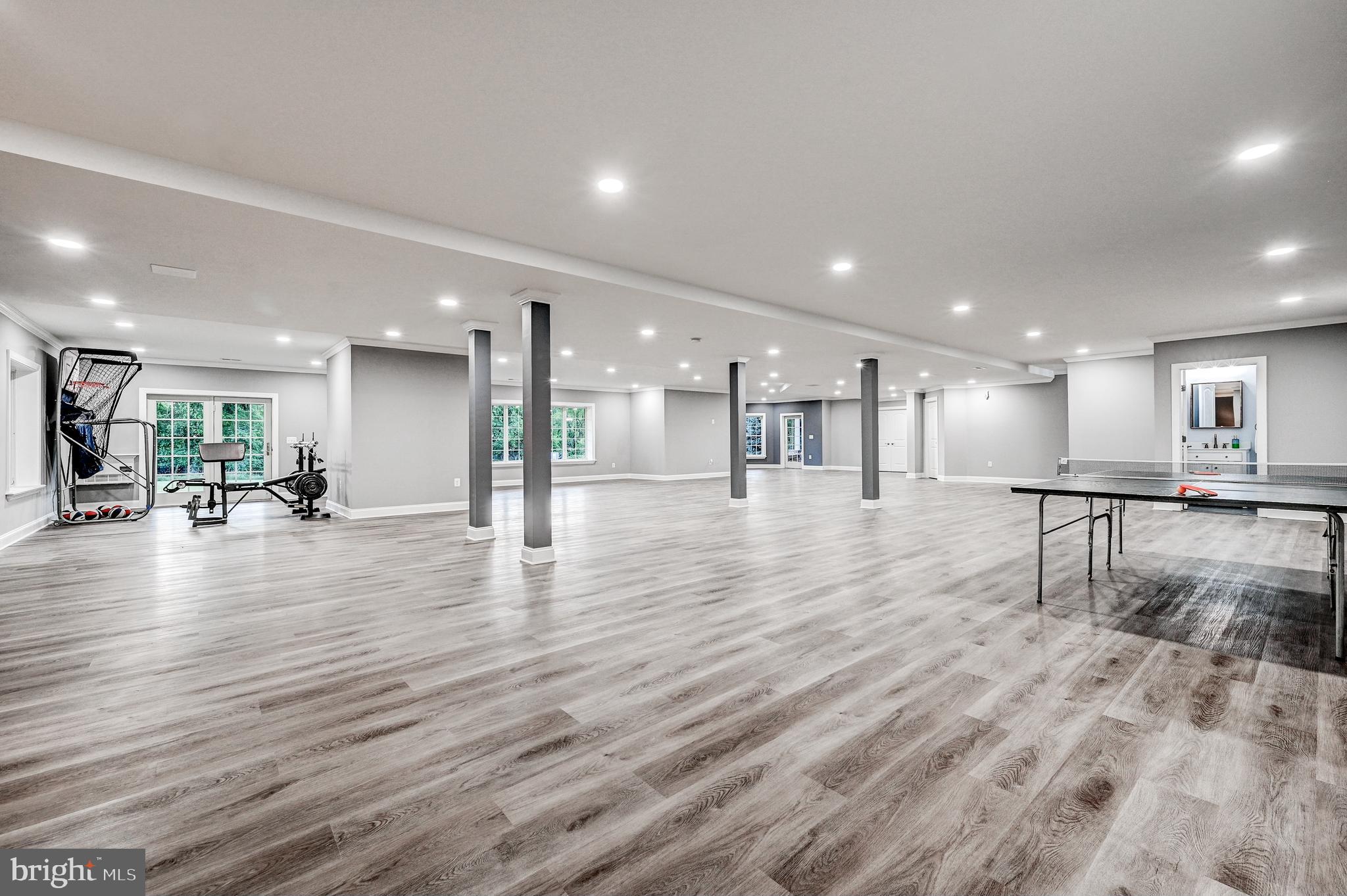 NICHOLSONS MANOR - Residential