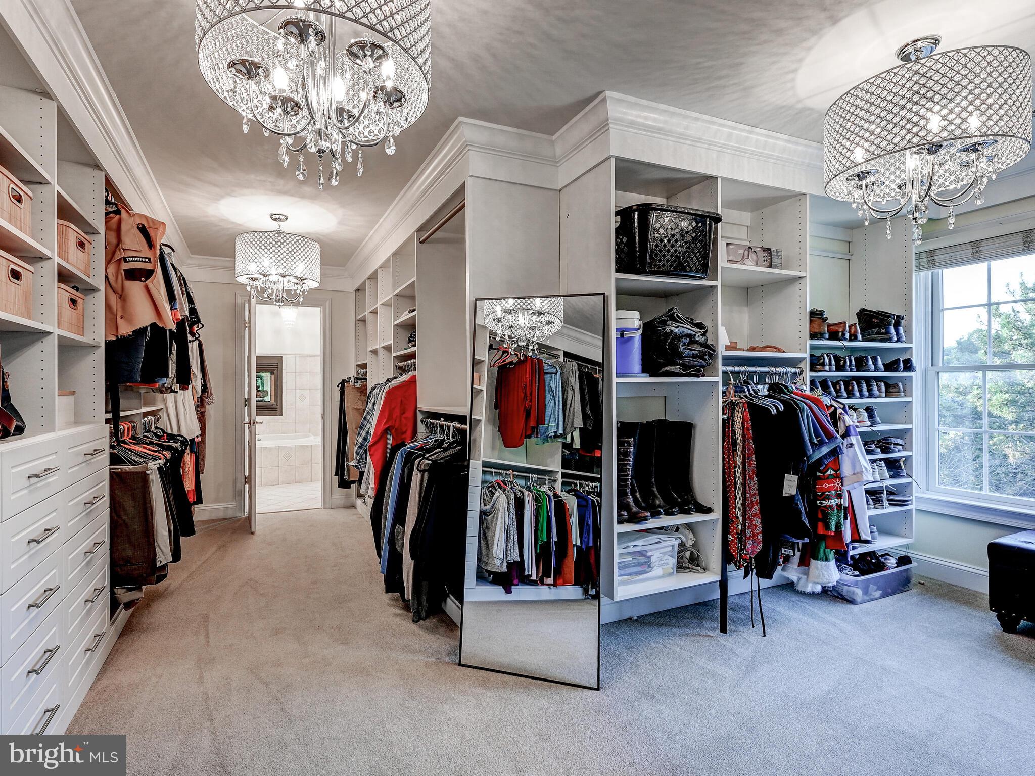 NICHOLSONS MANOR - Residential