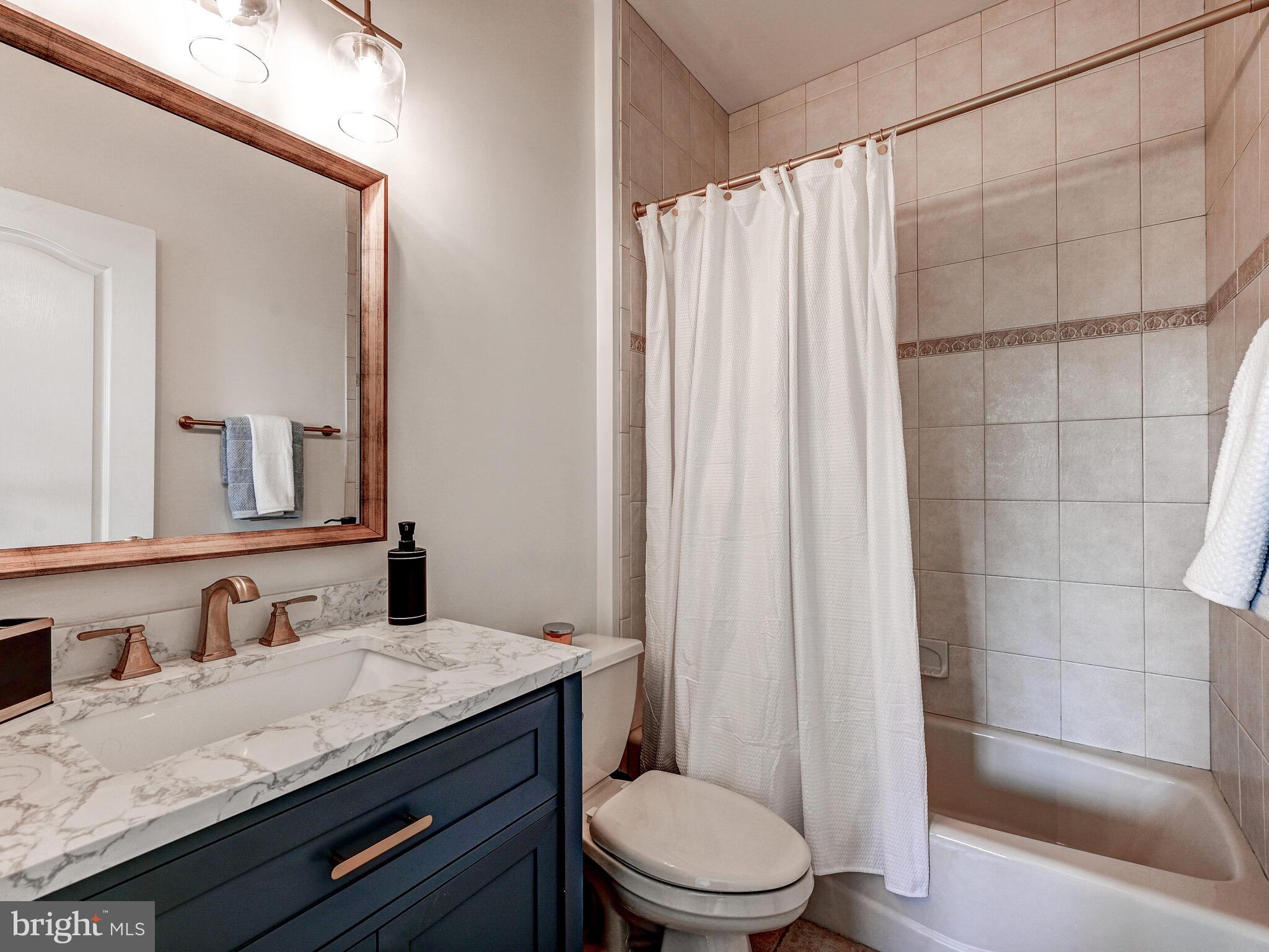 NICHOLSONS MANOR - Residential