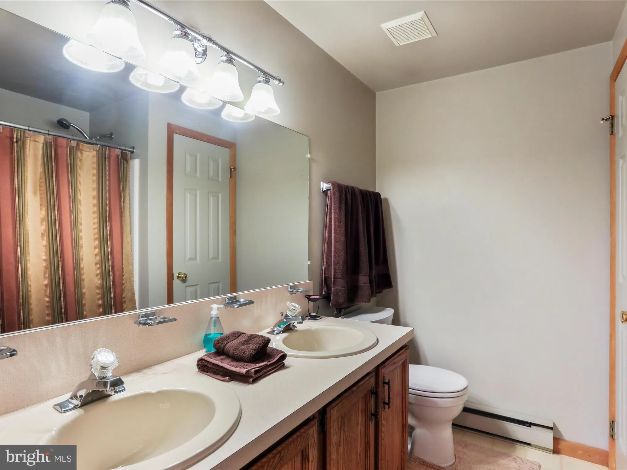 Chambersburg, Pennsylvania 17202, United States, 3 Bedrooms Bedrooms, ,2 BathroomsBathrooms,Residential,Active,136463