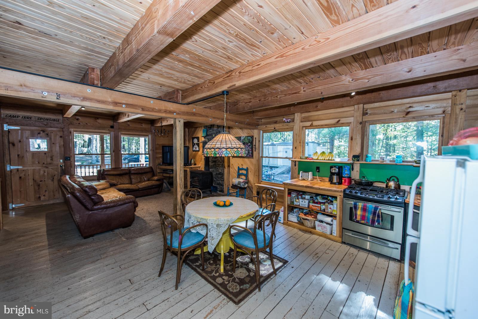 LAKE FERNDALE - Residential