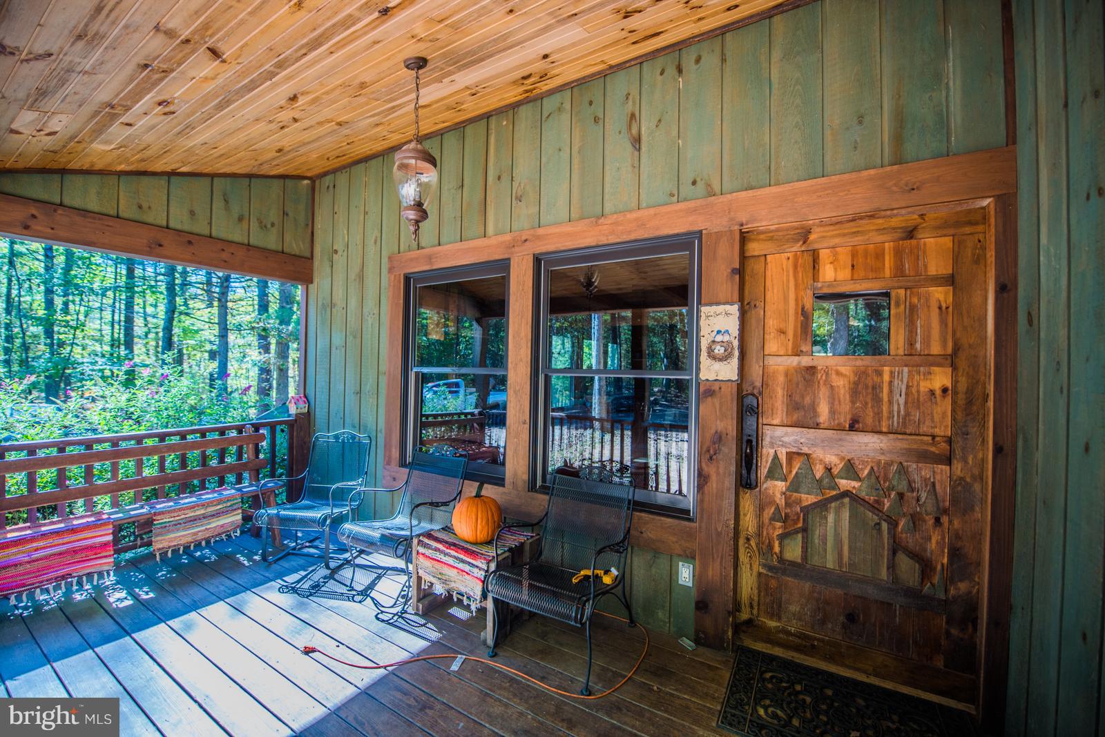 LAKE FERNDALE - Residential