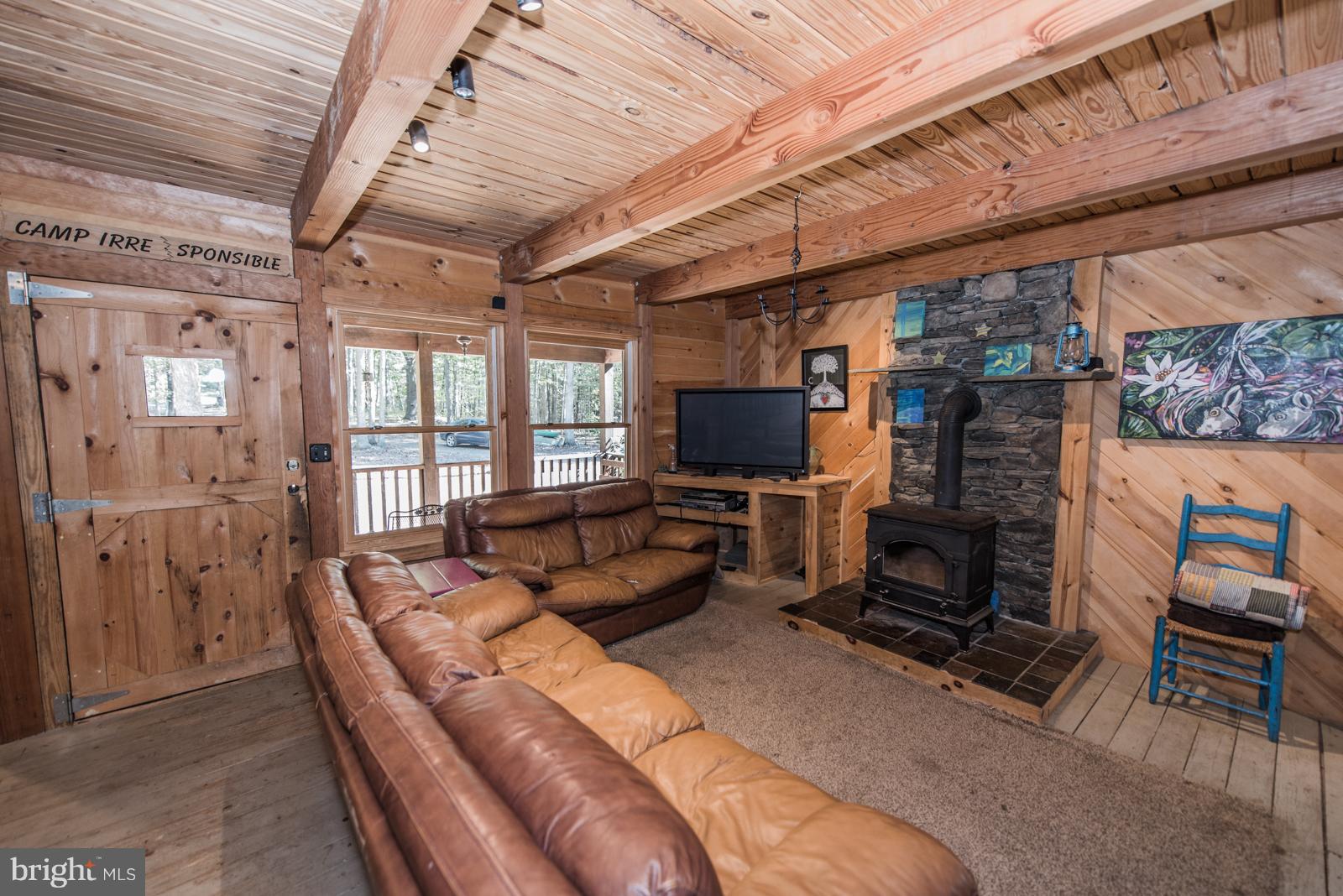 LAKE FERNDALE - Residential