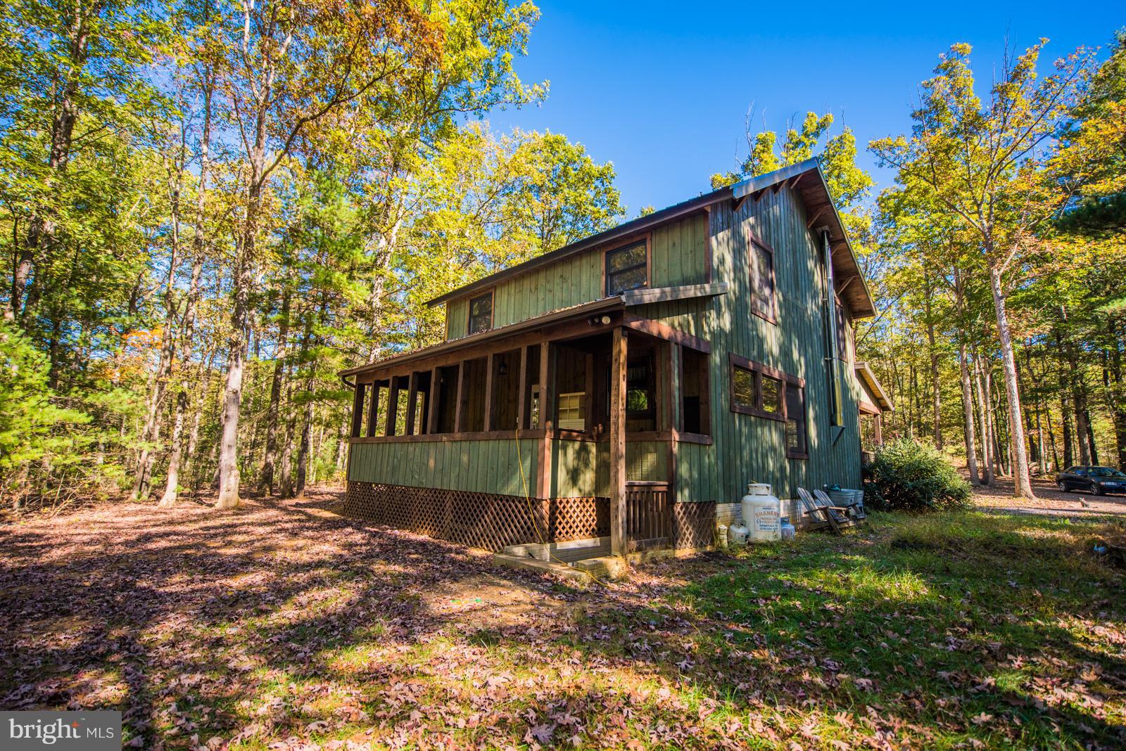 LAKE FERNDALE - Residential