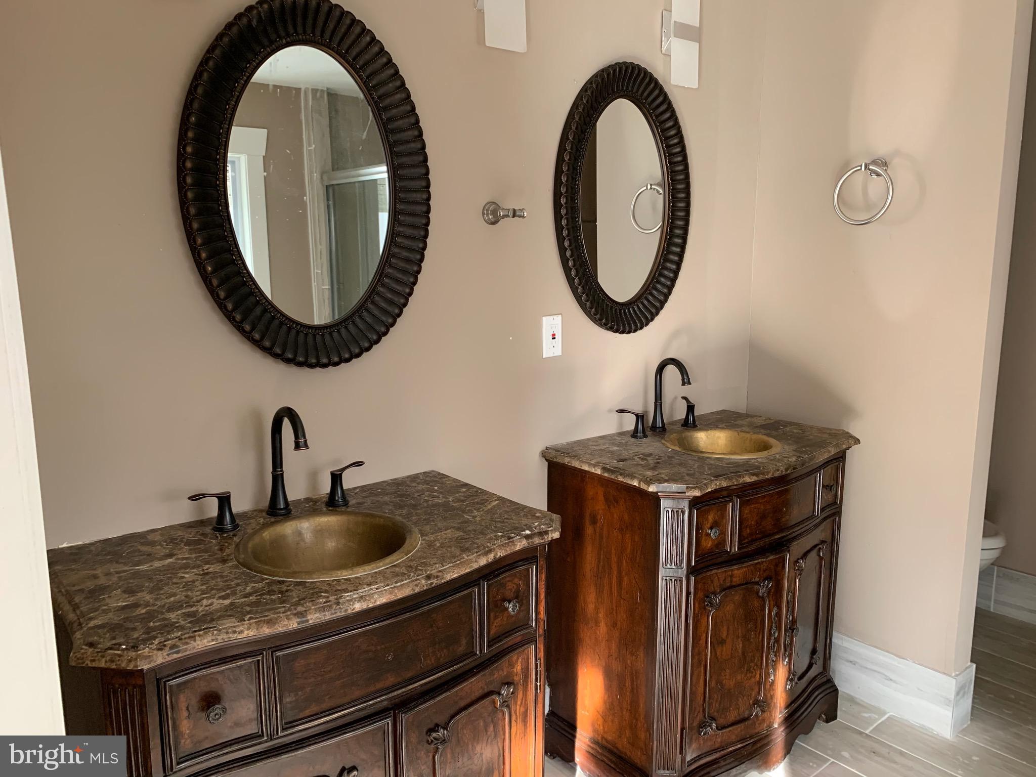 SENECA FARMS - Residential Lease