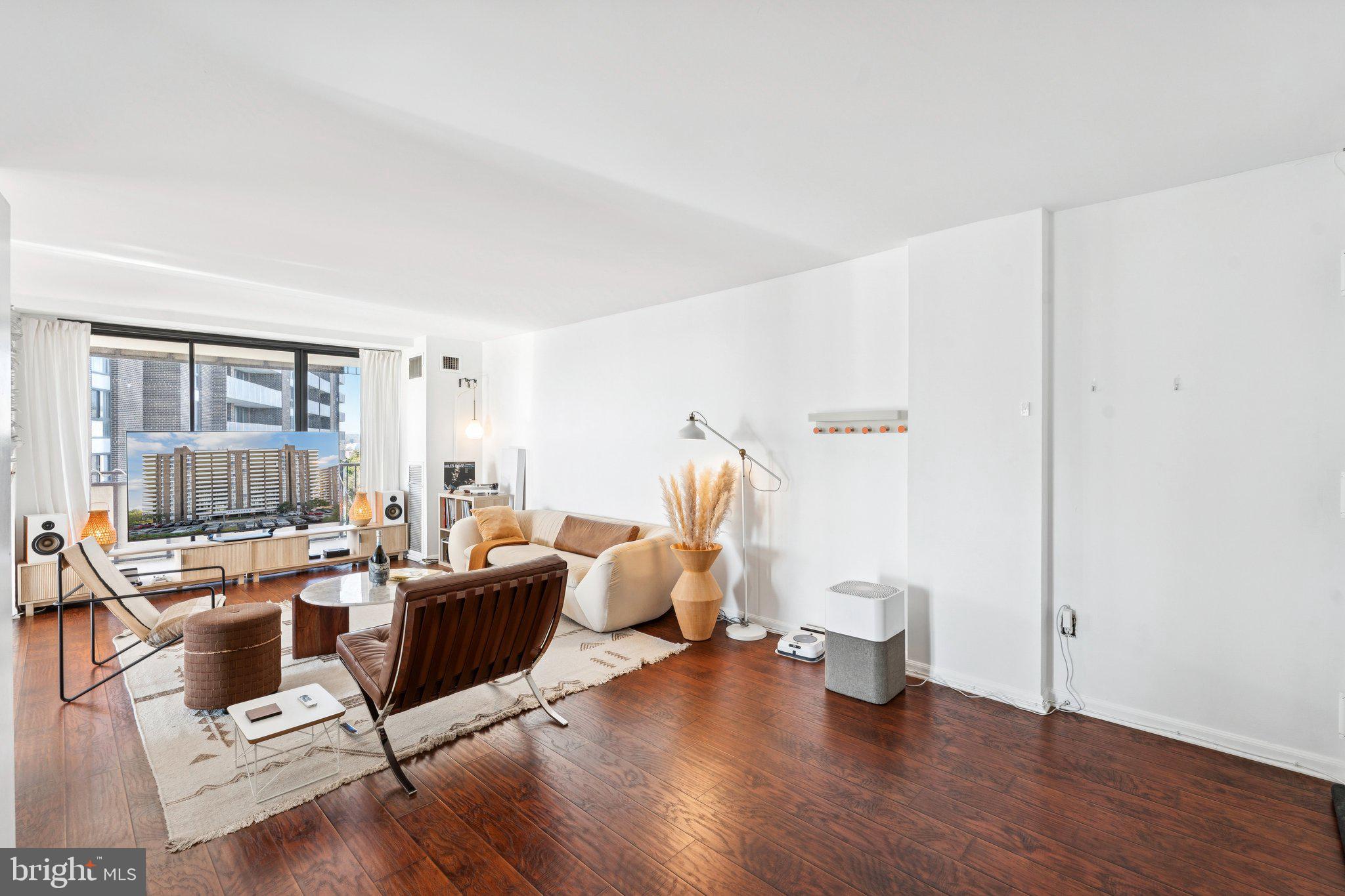 250 S REYNOLDS STREET 703