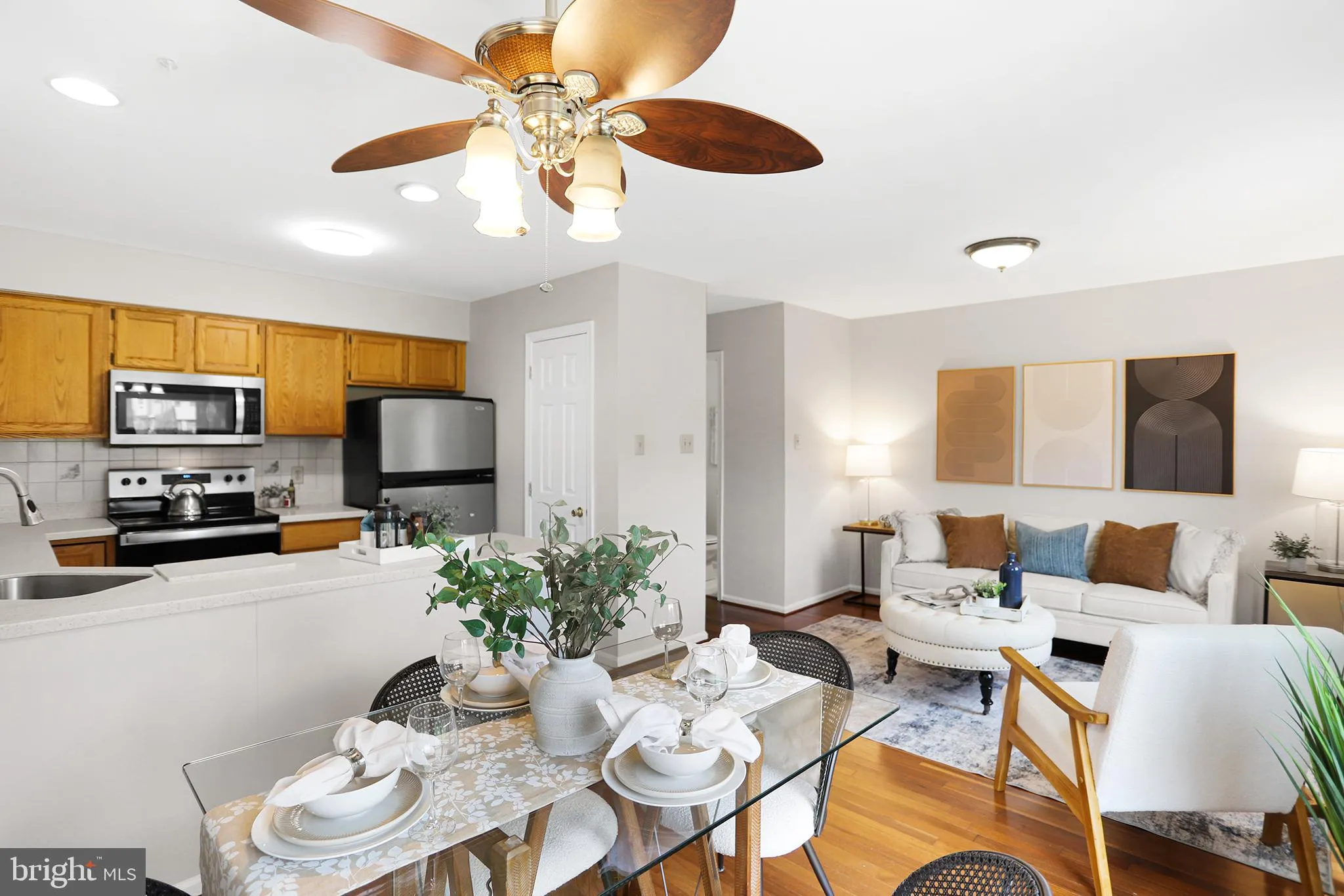 Media, Pennsylvania 19063, United States, 3 Bedrooms Bedrooms, ,3 BathroomsBathrooms,Residential,Pending,224747