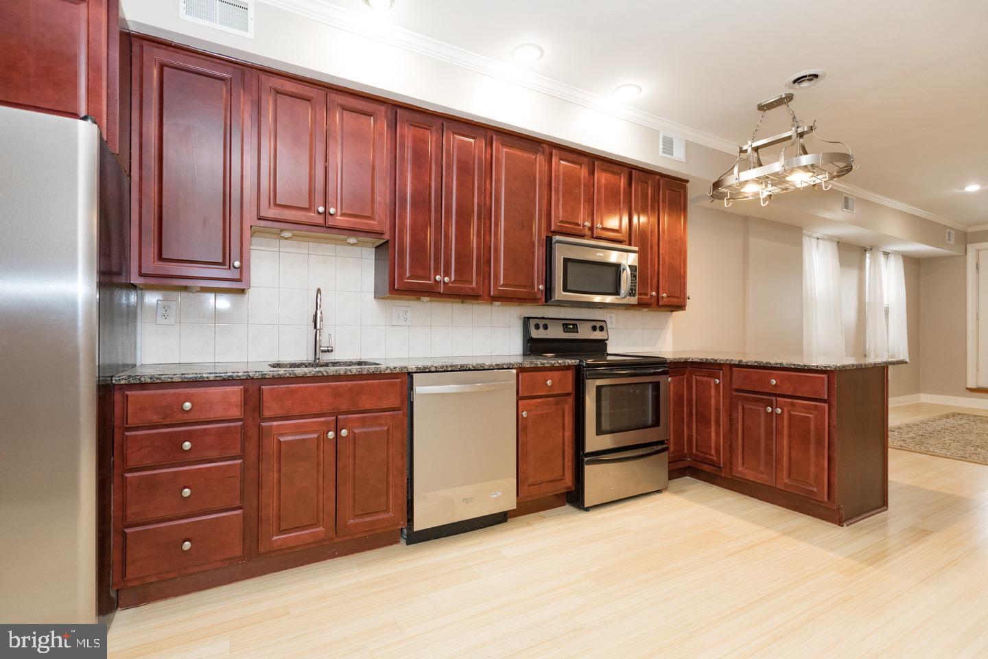 OLDE KENSINGTON - Residential