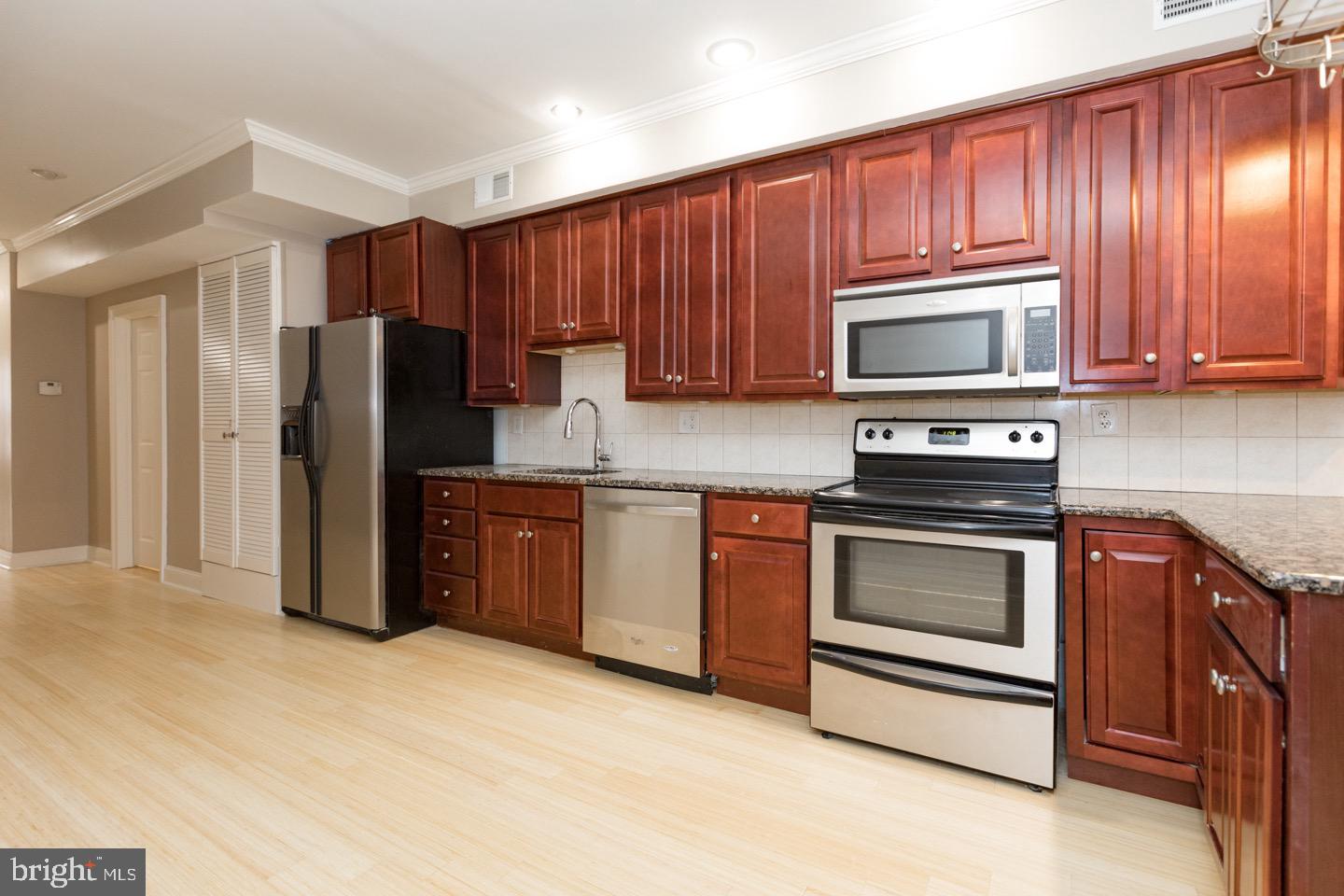 OLDE KENSINGTON - Residential