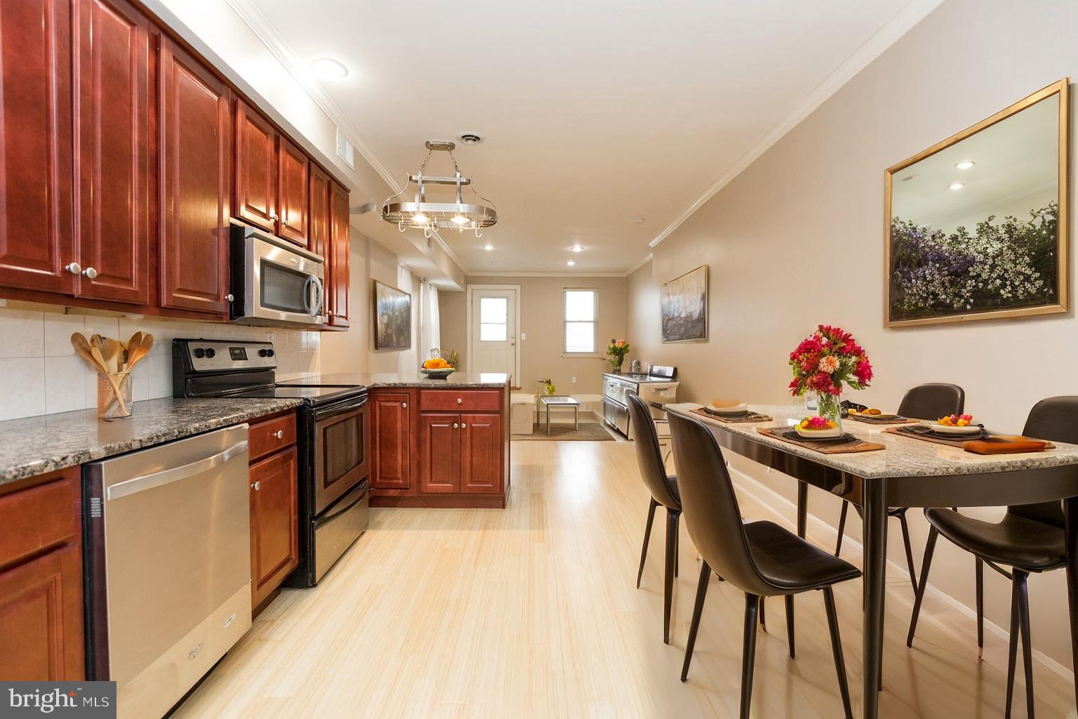 OLDE KENSINGTON - Residential