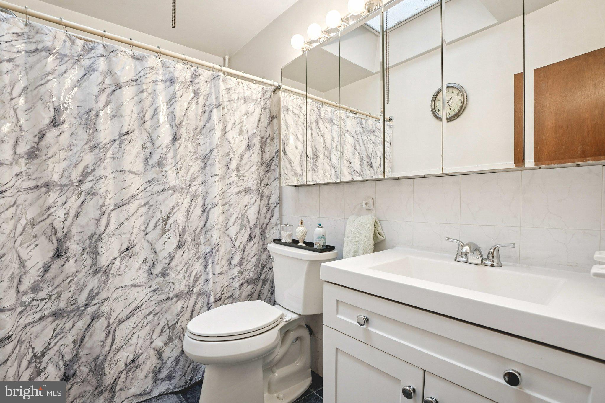 PHILADELPHIA (NORTHEAST) - Residential