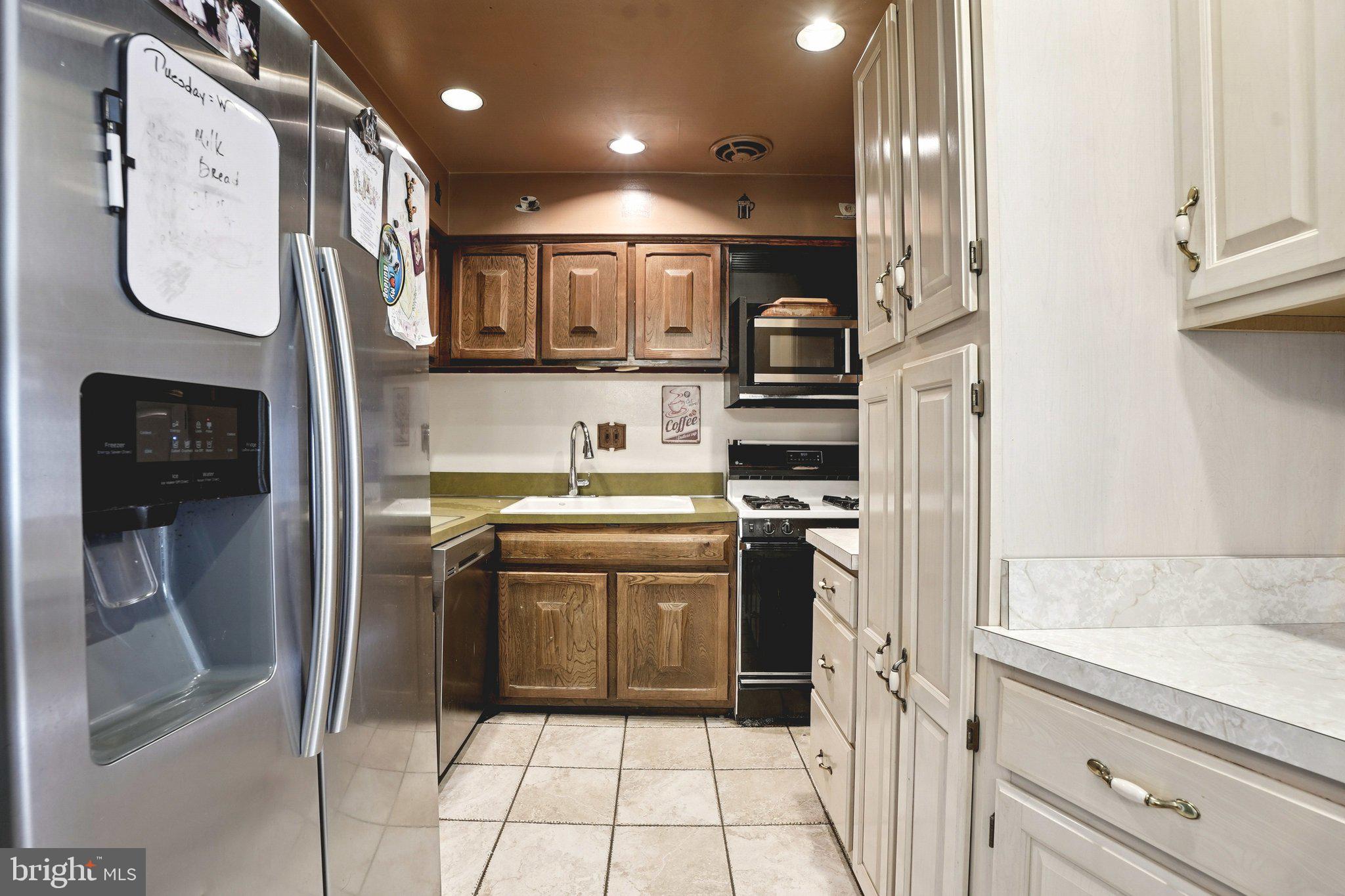 PHILADELPHIA (NORTHEAST) - Residential