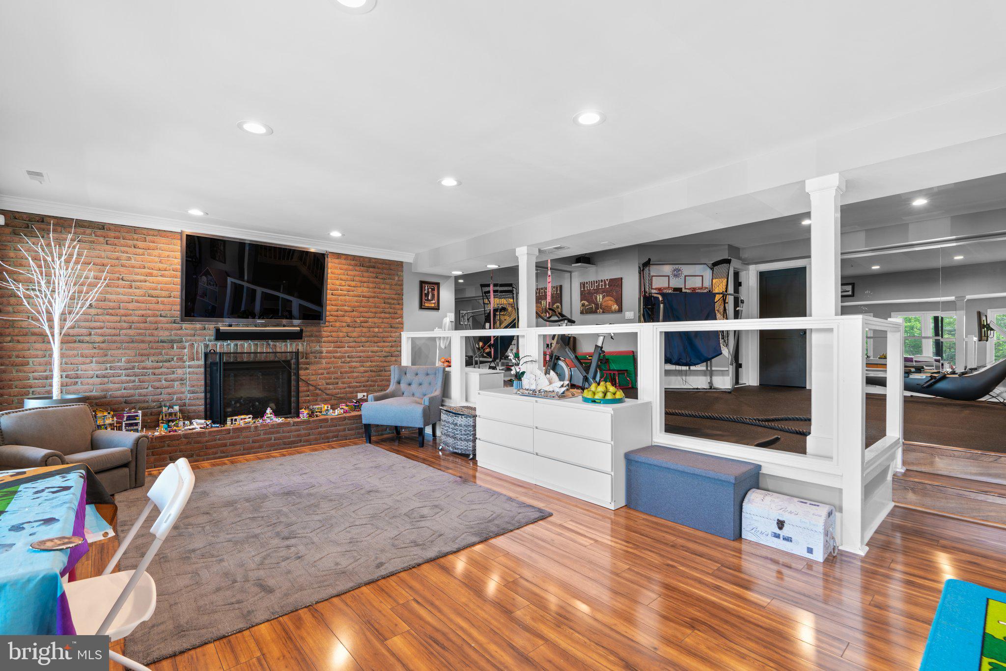 ULMSTEAD ESTATES - Residential