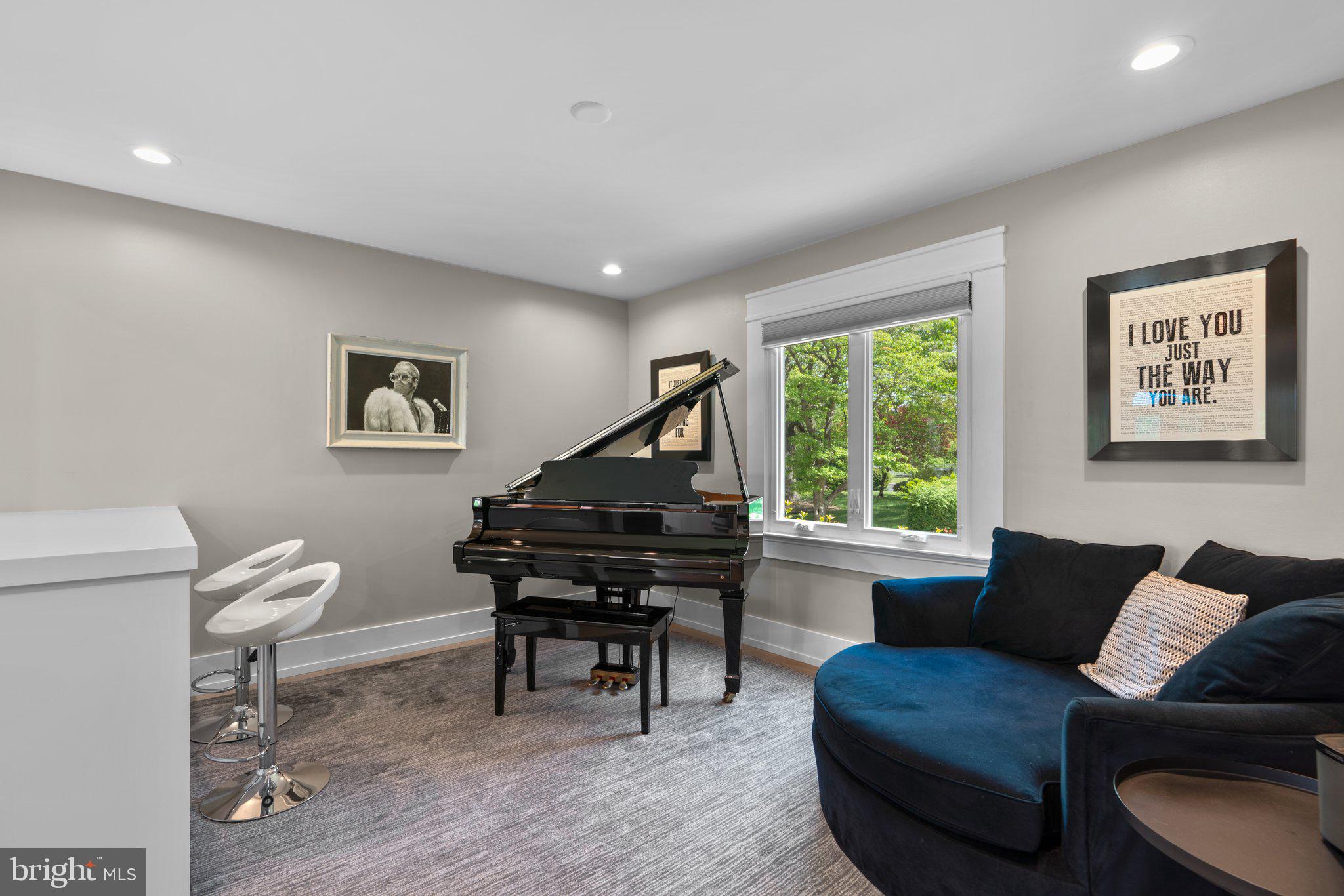 ULMSTEAD ESTATES - Residential