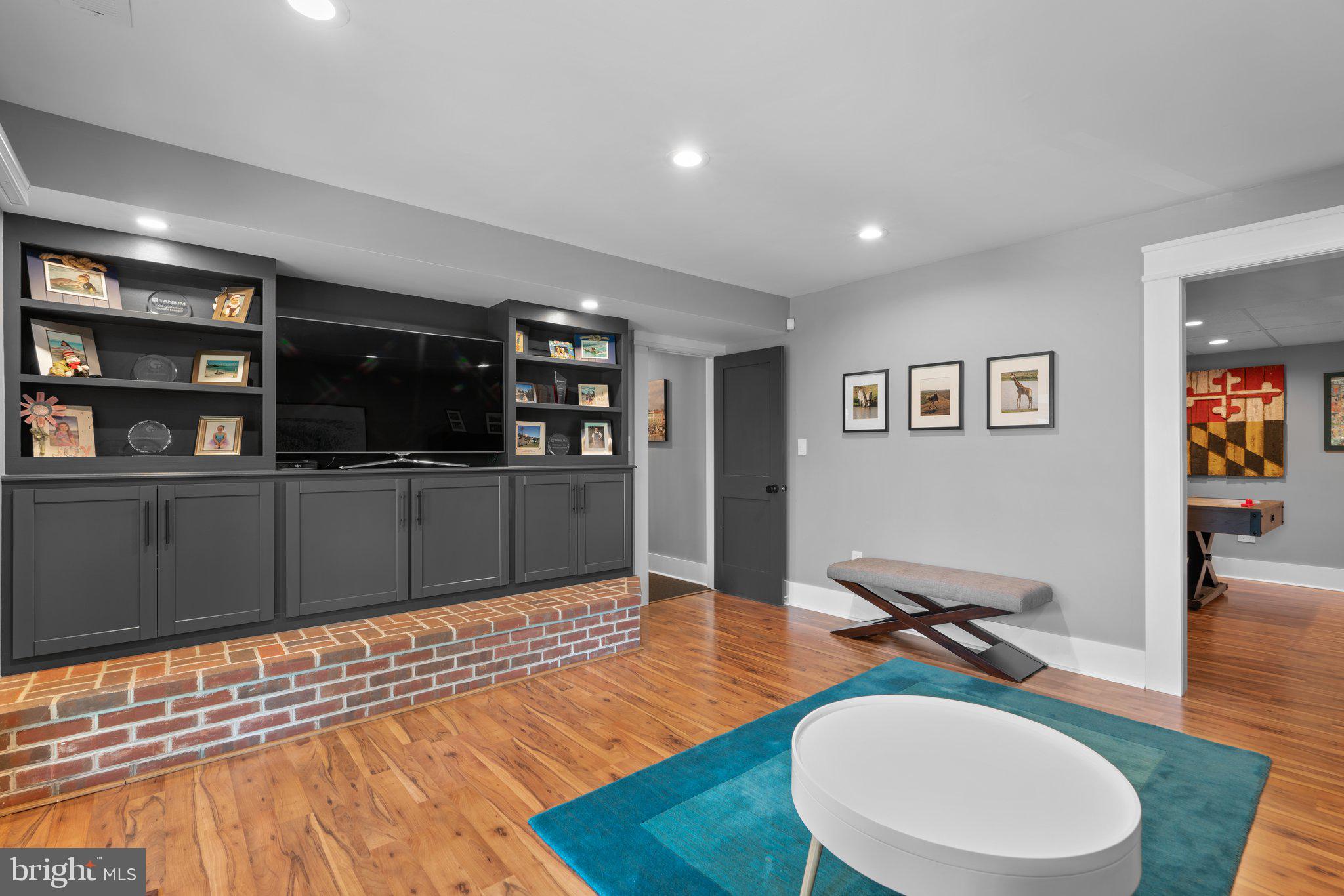 ULMSTEAD ESTATES - Residential