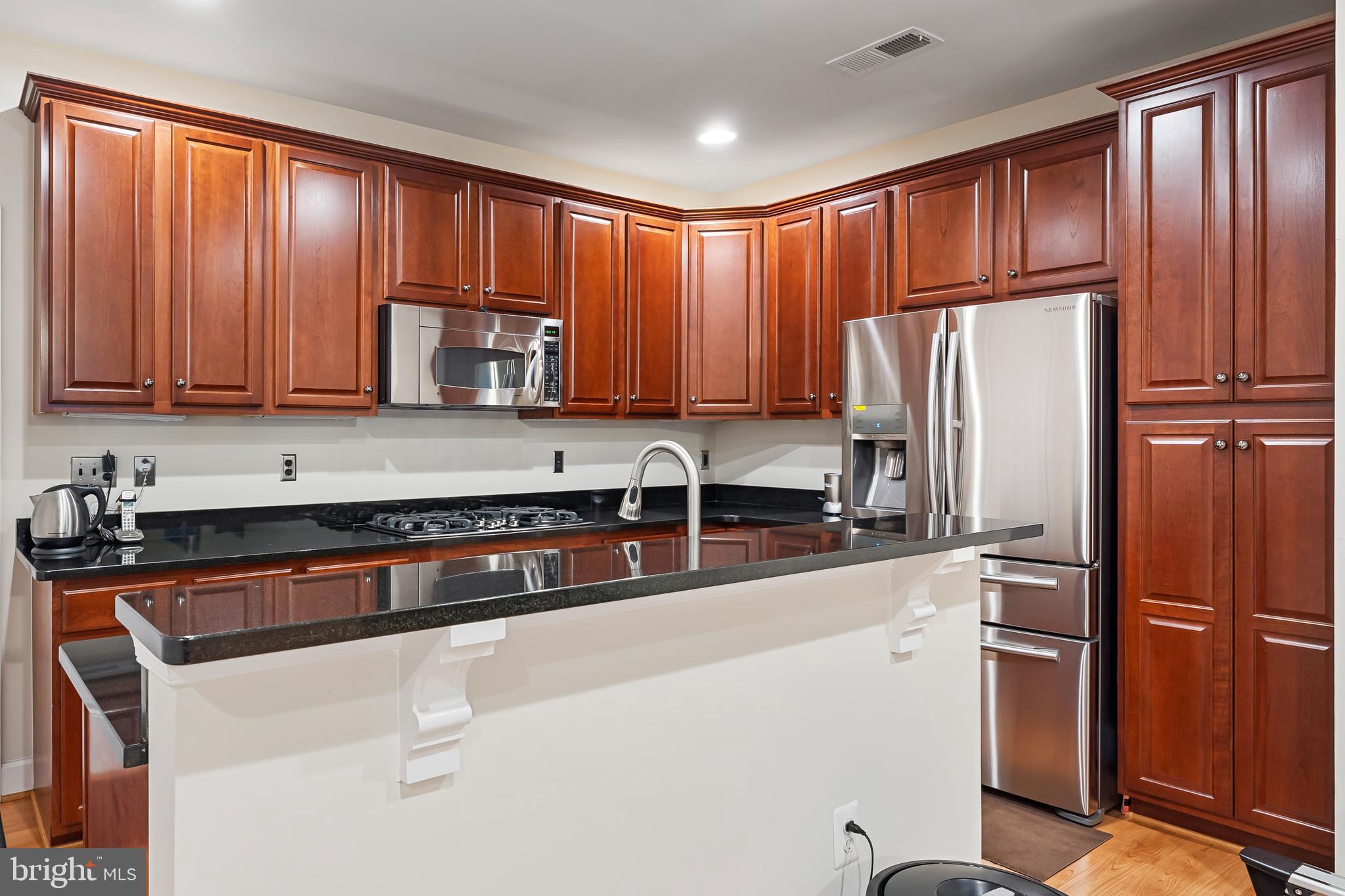 POTOMAC CLUB - Residential