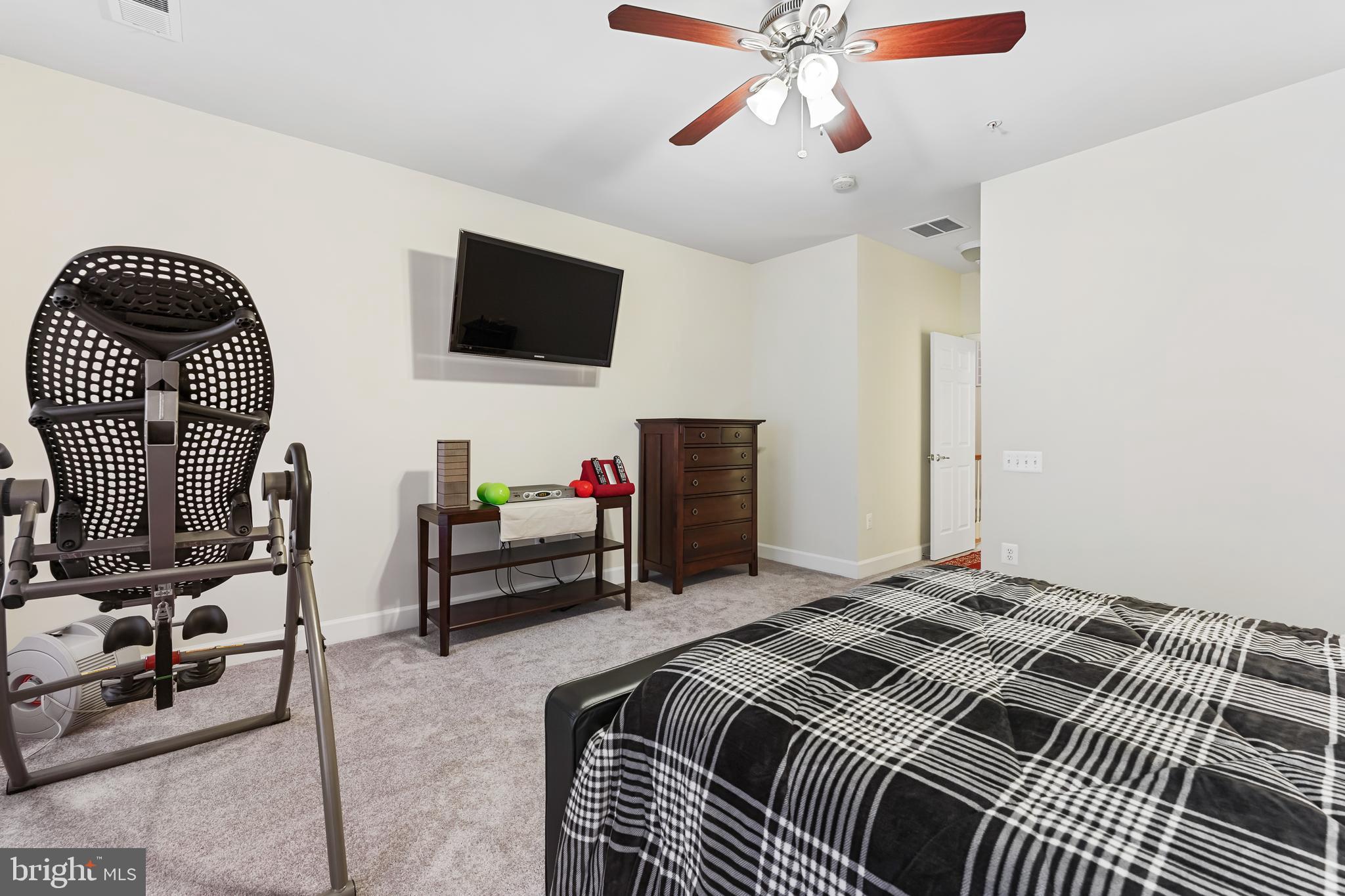 POTOMAC CLUB - Residential