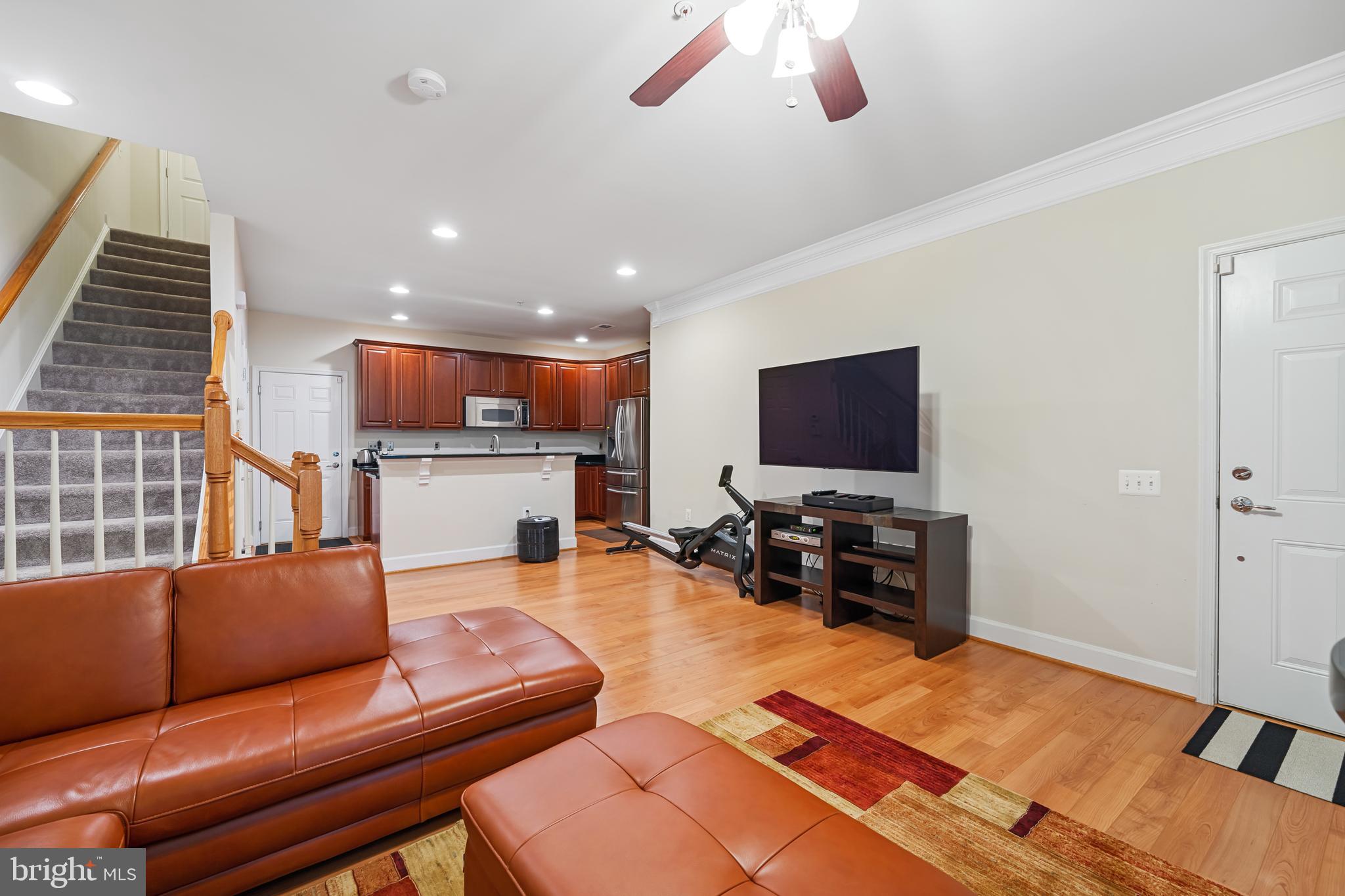 POTOMAC CLUB - Residential