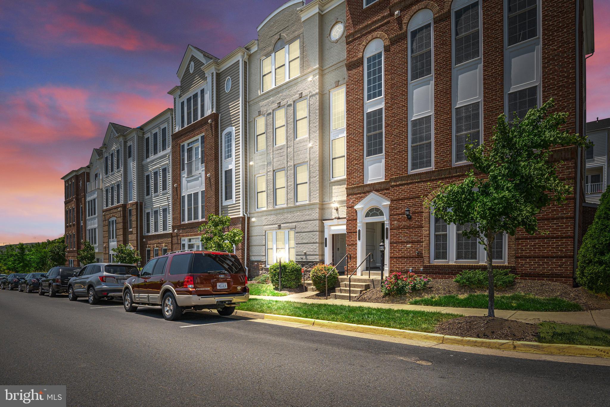 POTOMAC CLUB - Residential