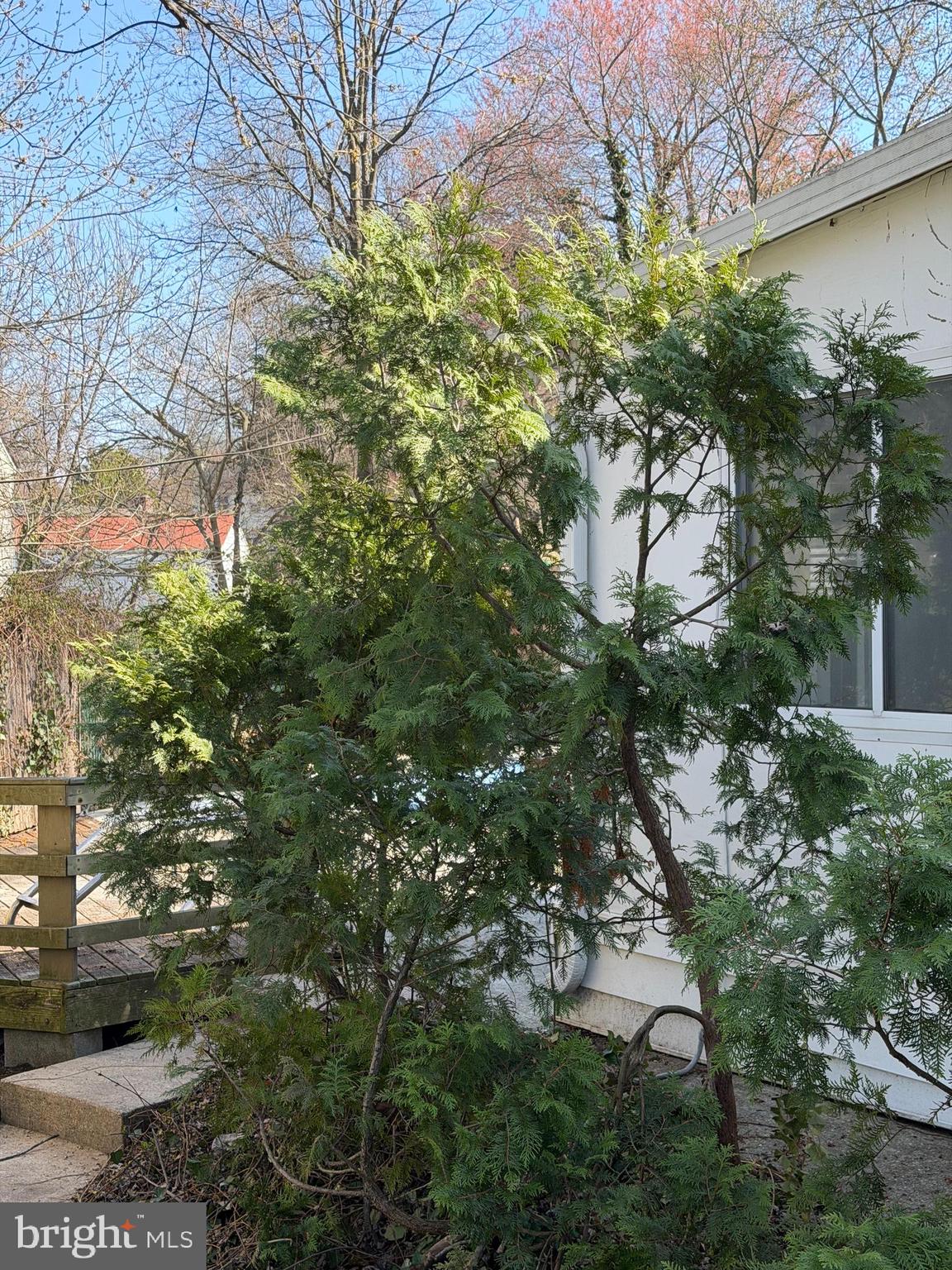 UNIVERSITY HILLS - Residential