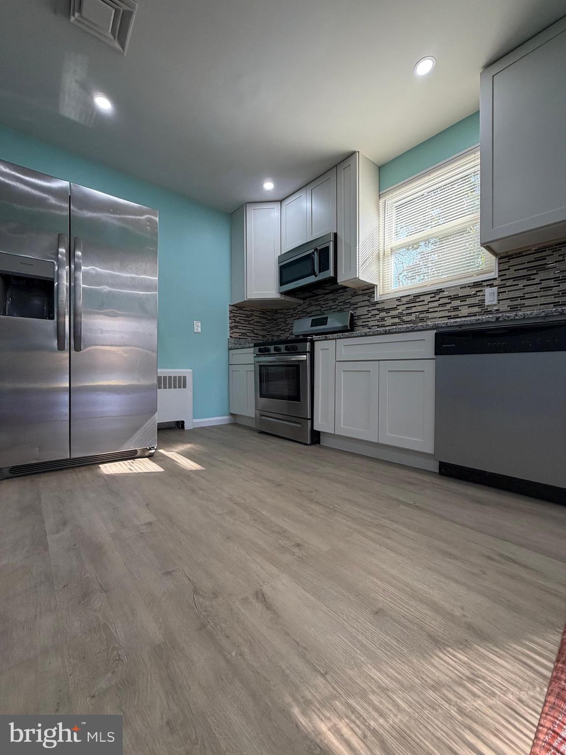 UNIVERSITY HILLS - Residential