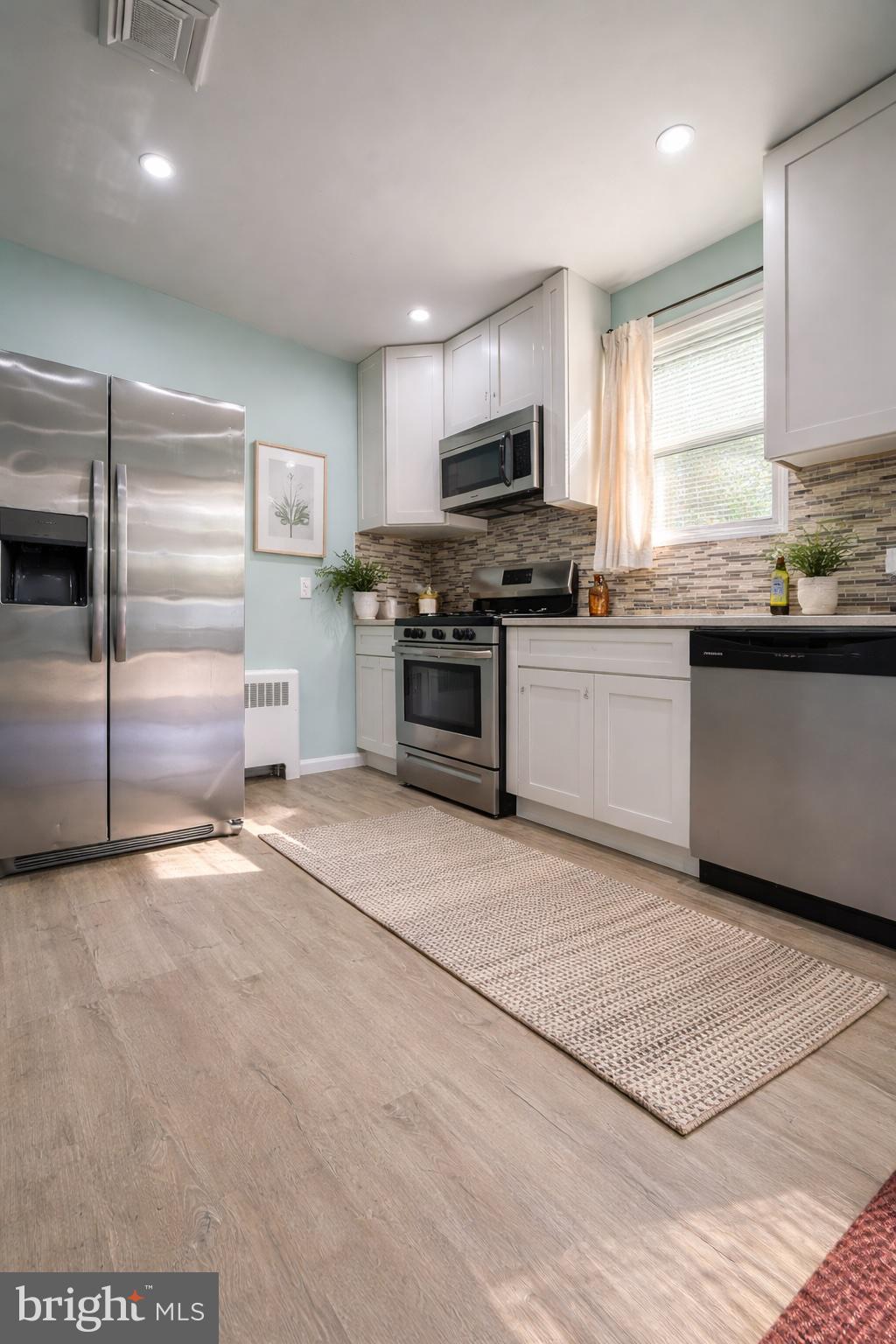 UNIVERSITY HILLS - Residential