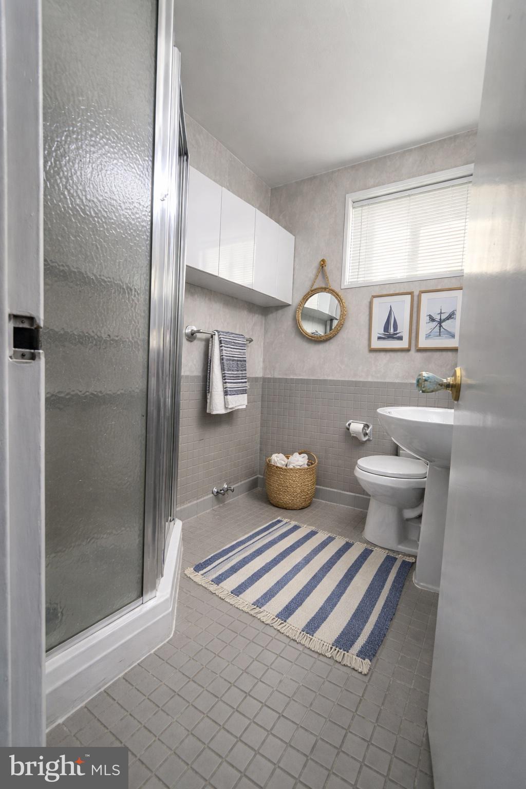 UNIVERSITY HILLS - Residential