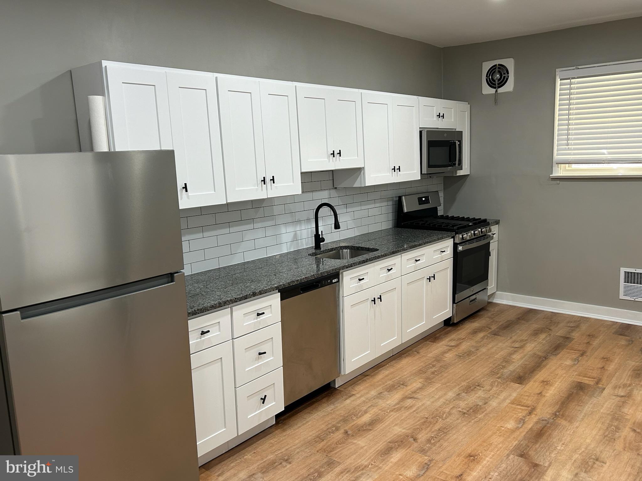 BRIDESBURG - Residential Lease