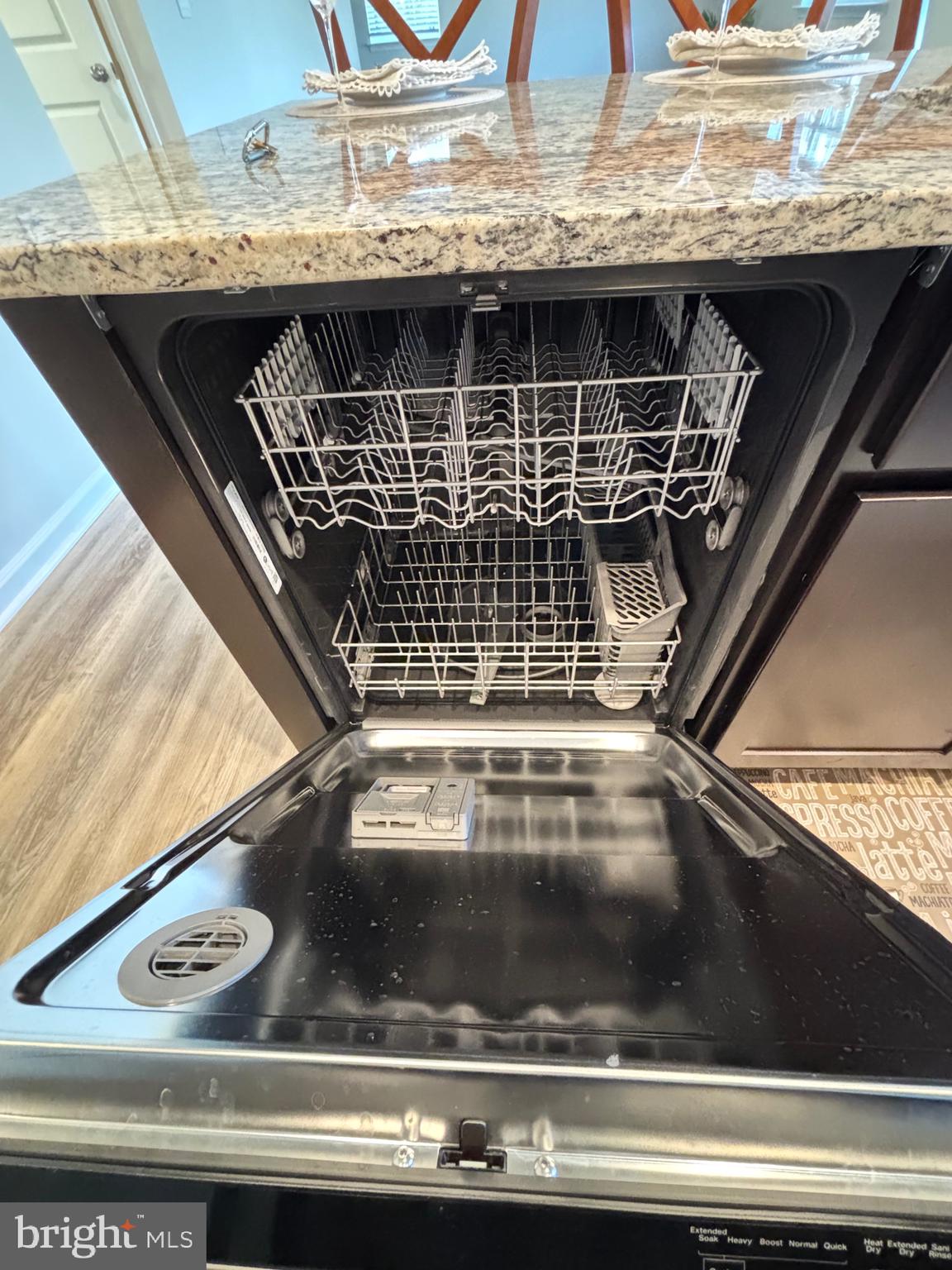 MAGNOLIA SPRINGS - Residential Lease