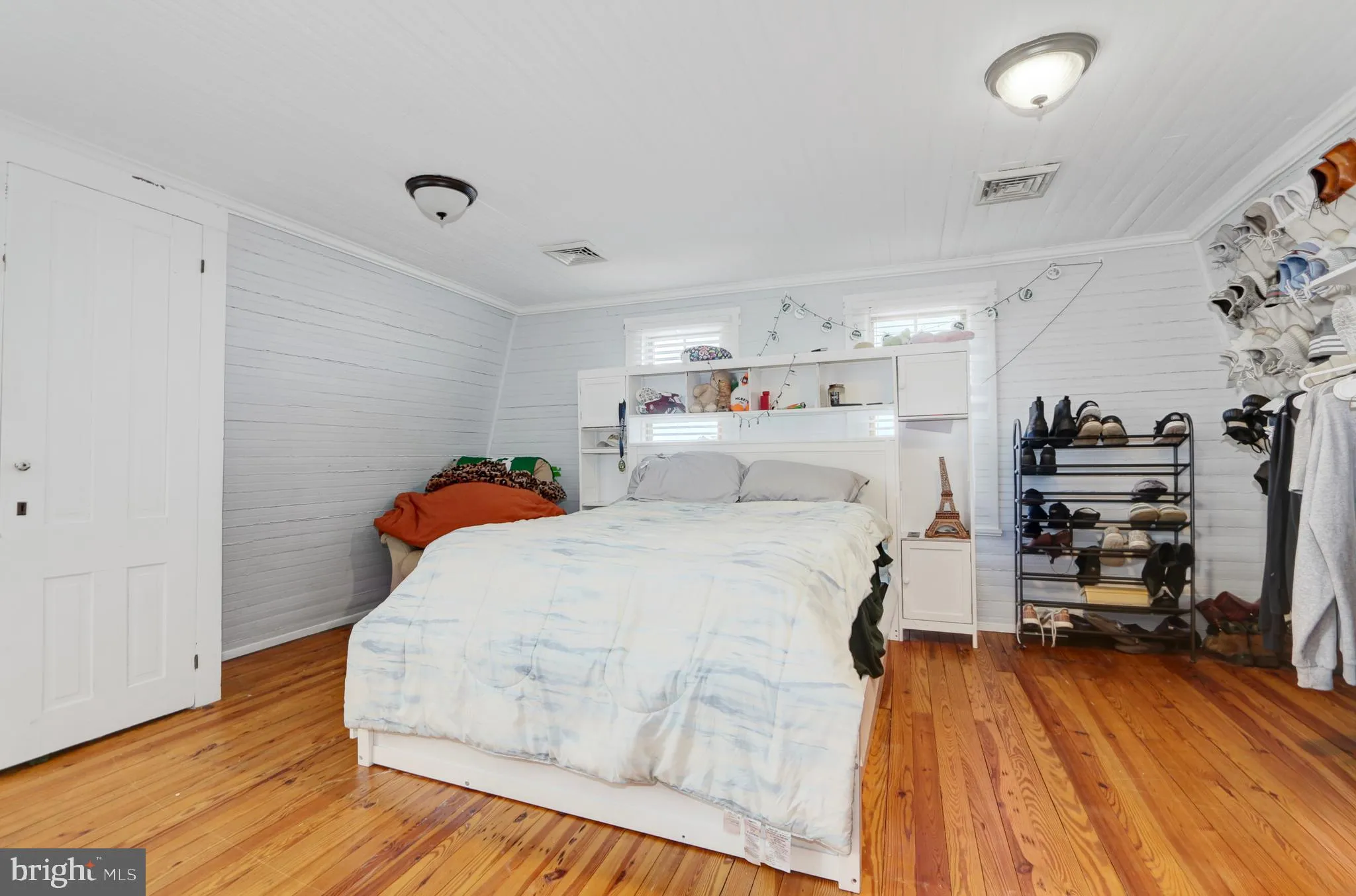 Wildwood, New Jersey 08260, United States, 4 Bedrooms Bedrooms, ,3 BathroomsBathrooms,Residential,Coming Soon,242349