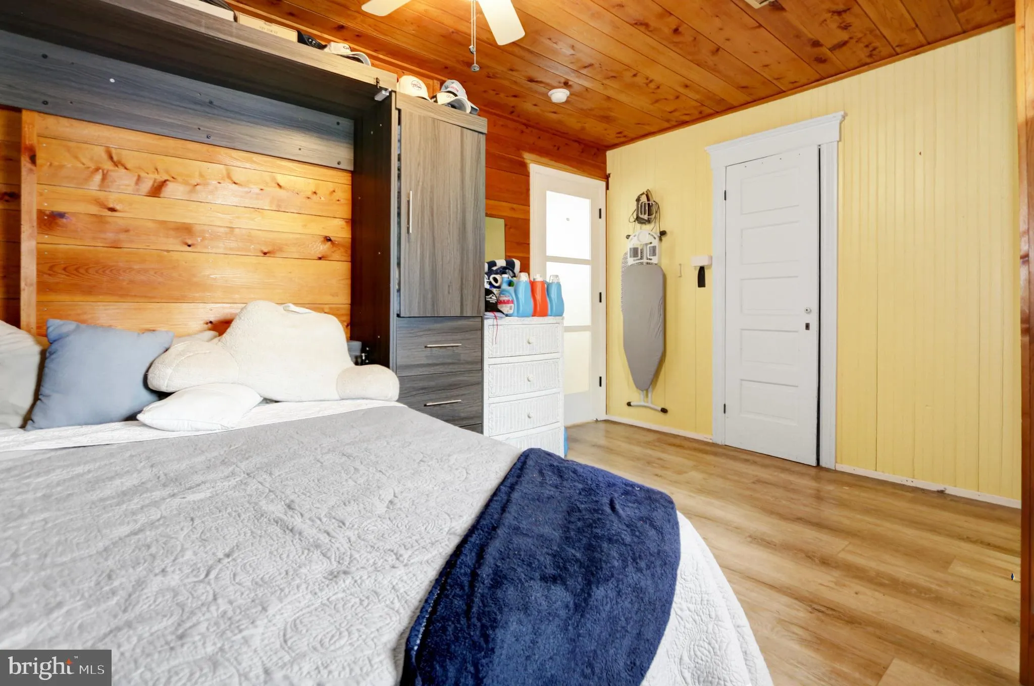 Wildwood, New Jersey 08260, United States, 4 Bedrooms Bedrooms, ,3 BathroomsBathrooms,Residential,Coming Soon,242349