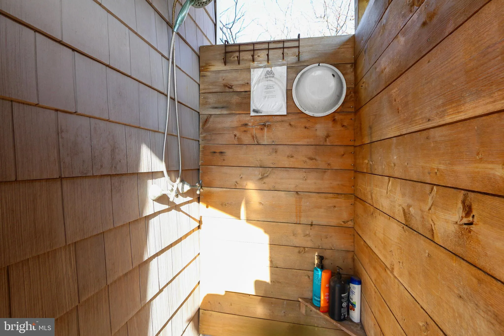 Wildwood, New Jersey 08260, United States, 4 Bedrooms Bedrooms, ,3 BathroomsBathrooms,Residential,Coming Soon,242349