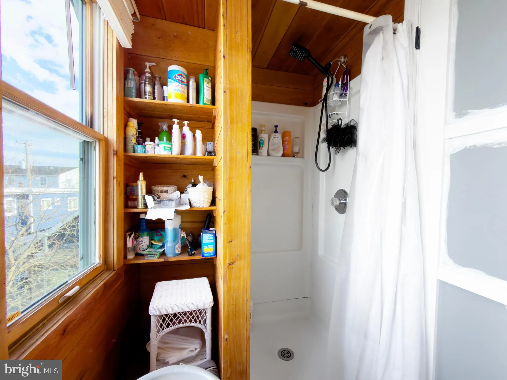 Wildwood, New Jersey 08260, United States, 4 Bedrooms Bedrooms, ,3 BathroomsBathrooms,Residential,Coming Soon,242349